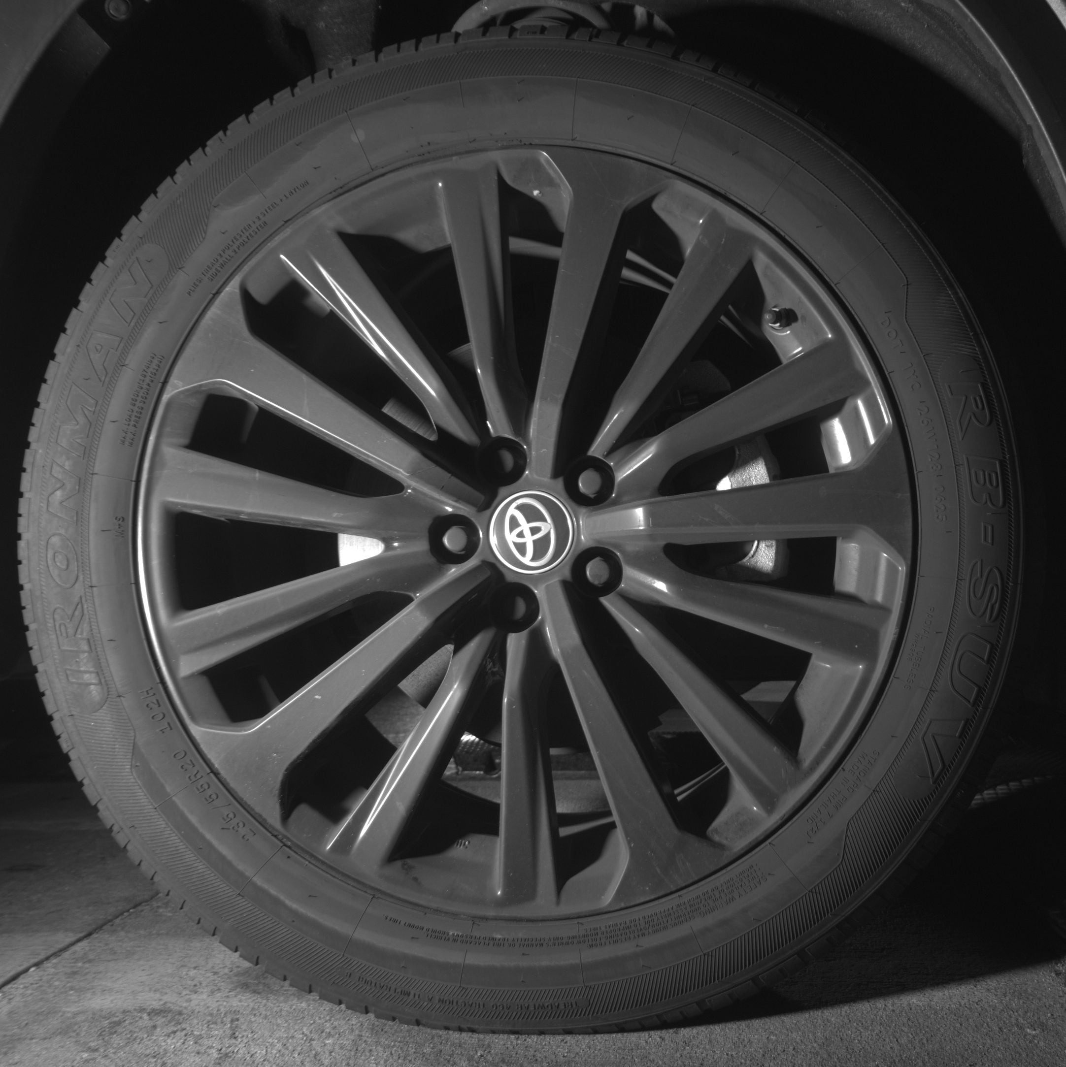 Thumbnail: 2024 Toyota Highlander - 10