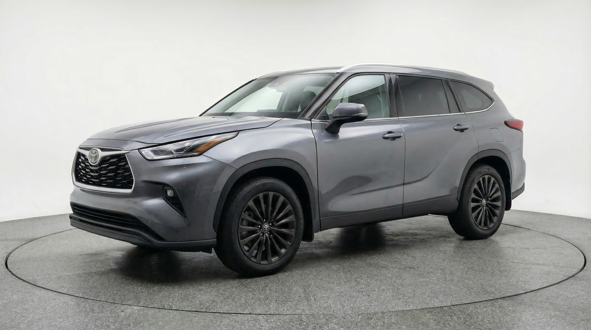 Thumbnail: 2025 Toyota Highlander - 3