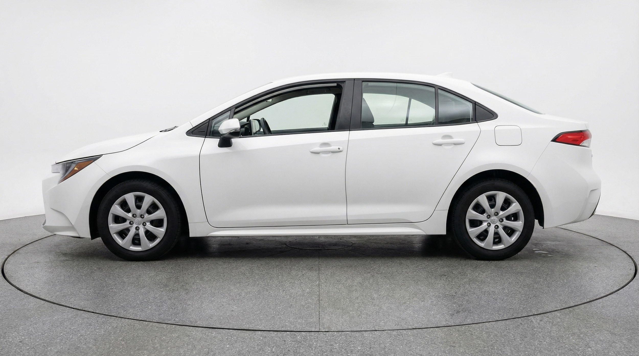 Thumbnail: 2025 Toyota Corolla - 4