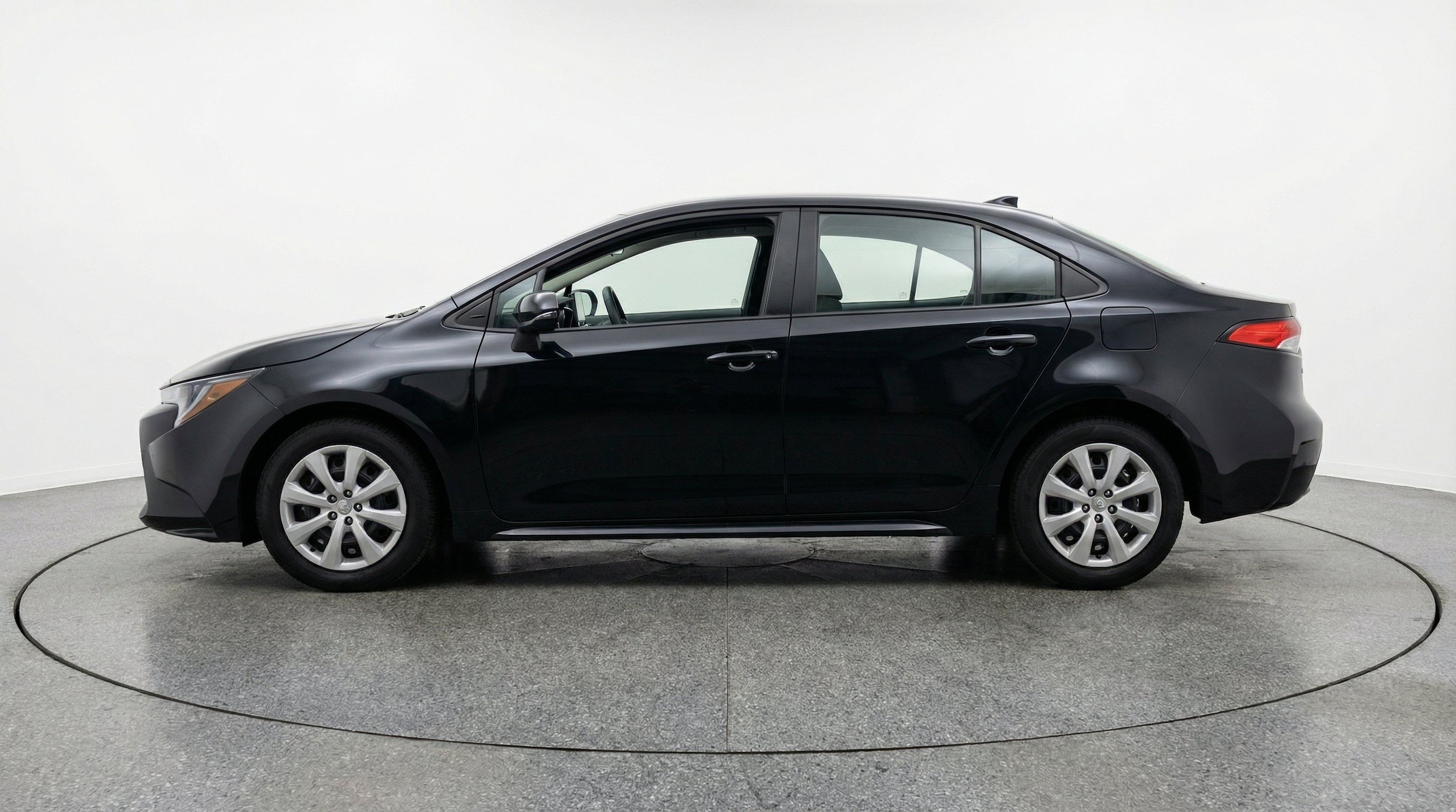 Thumbnail: 2025 Toyota Corolla - 5