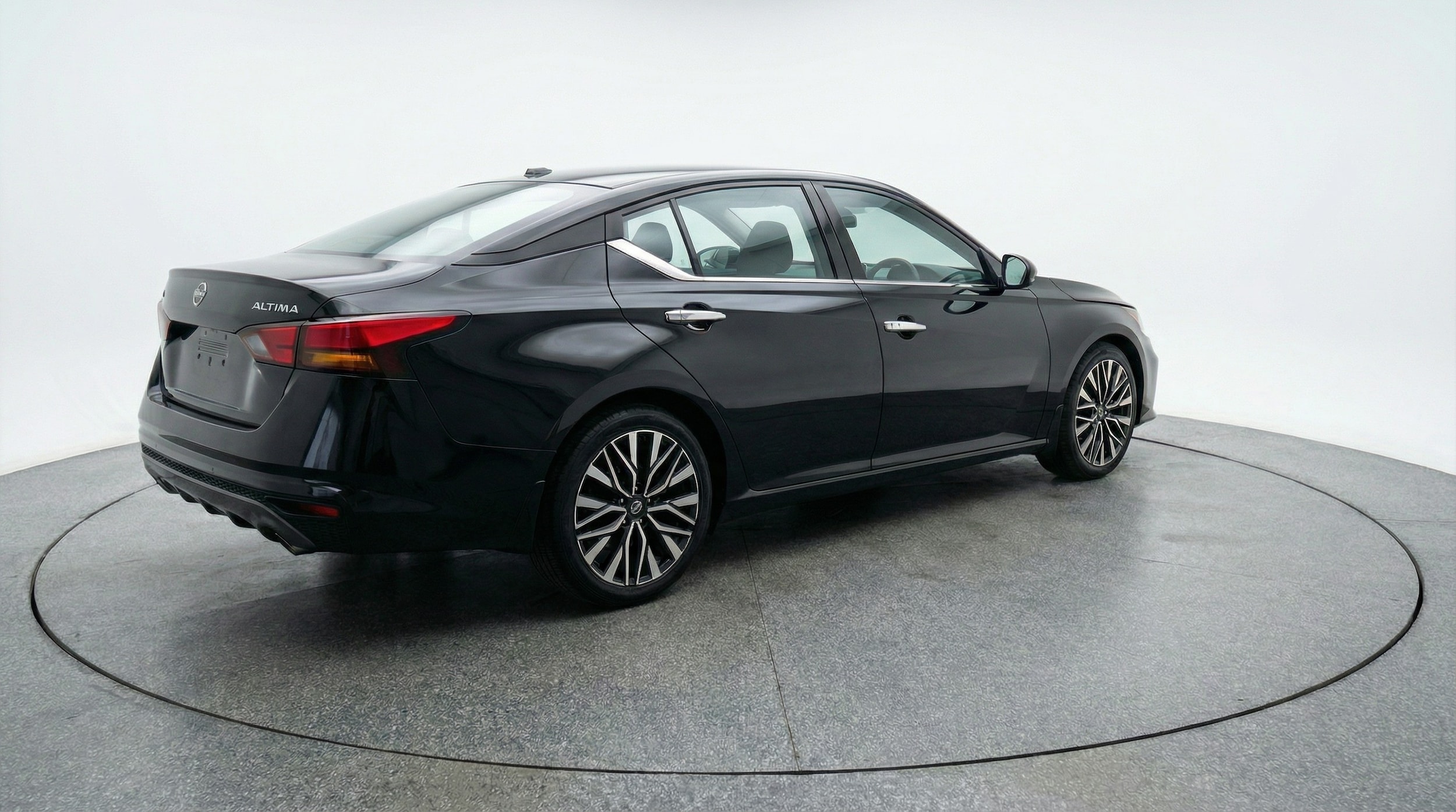 Thumbnail: 2025 Nissan Altima - 7