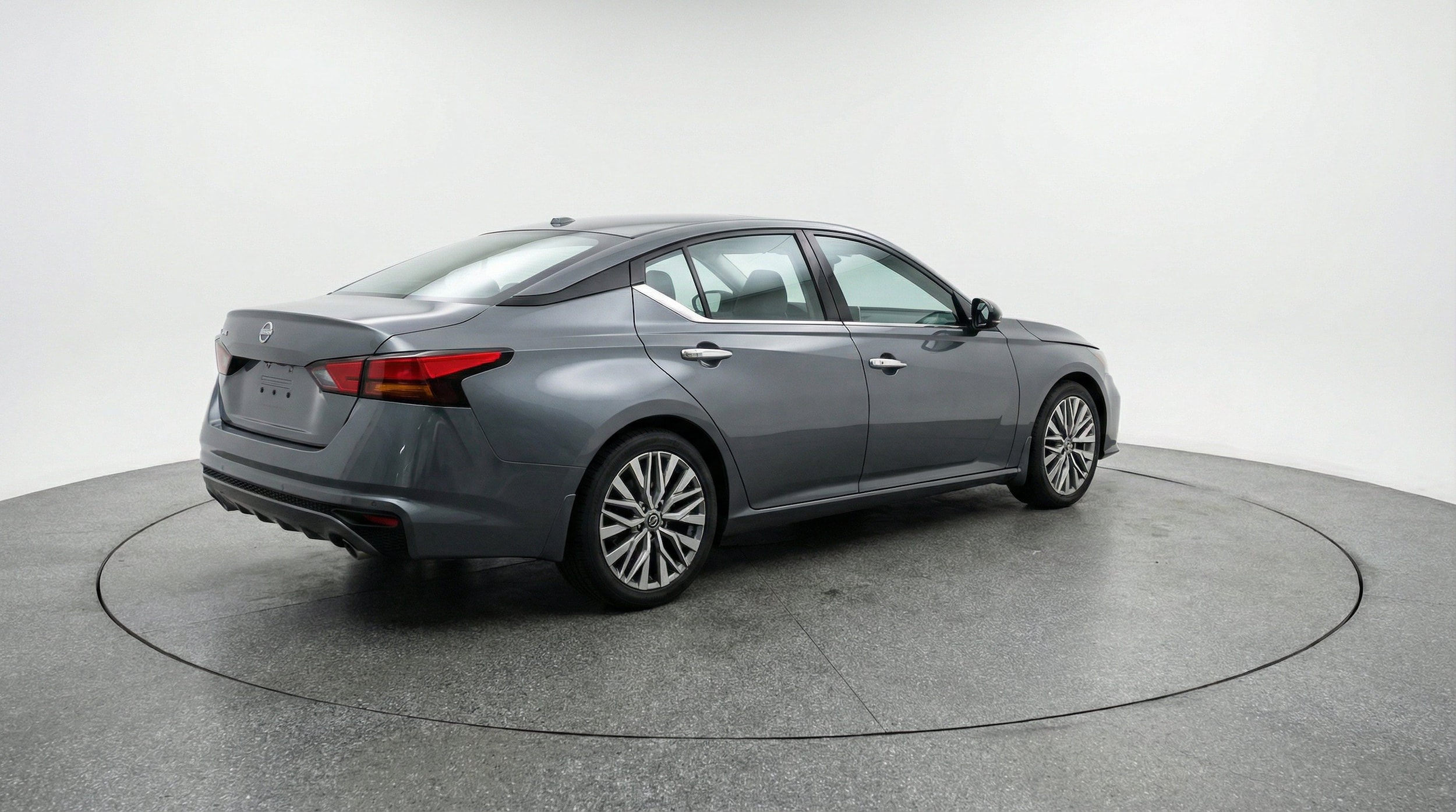 Thumbnail: 2025 Nissan Altima - 9