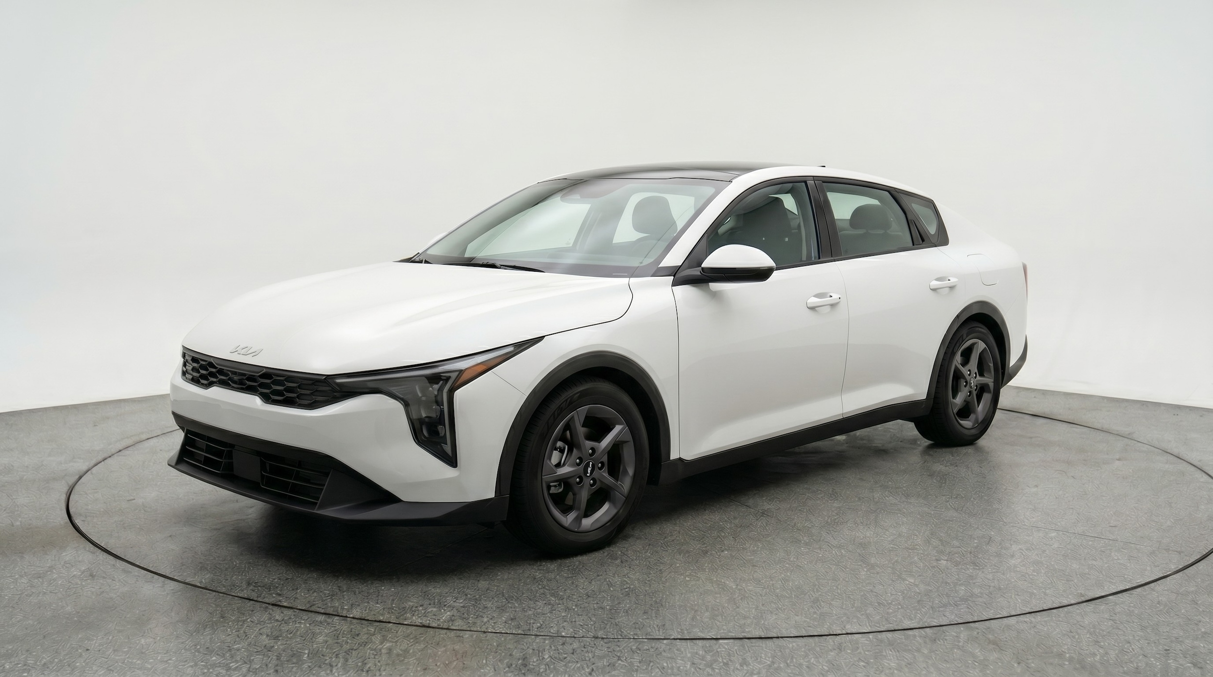 Thumbnail: 2025 Kia K4 - 3
