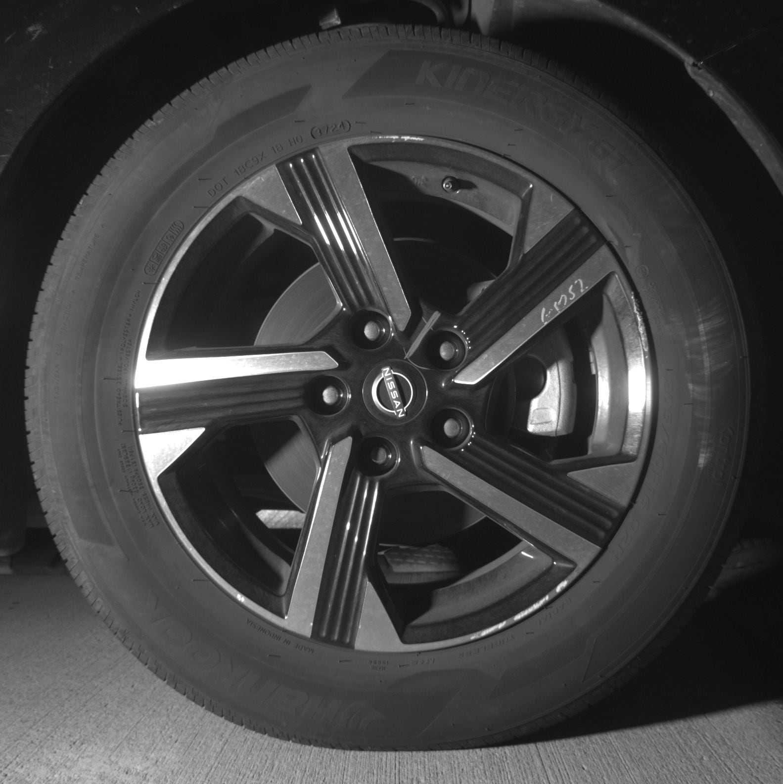 Thumbnail: 2025 Nissan Sentra - 10