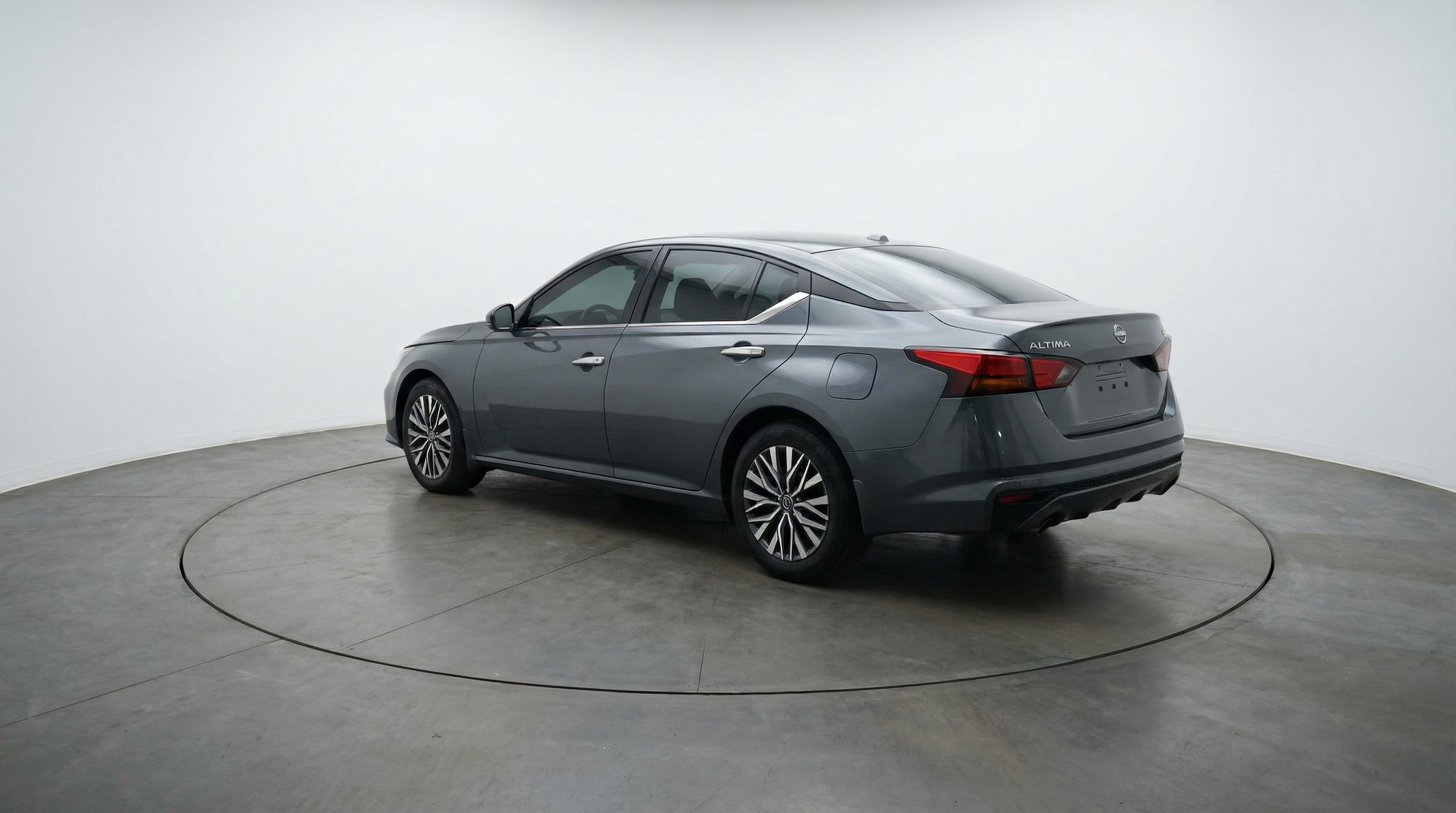 Thumbnail: 2025 Nissan Altima - 5