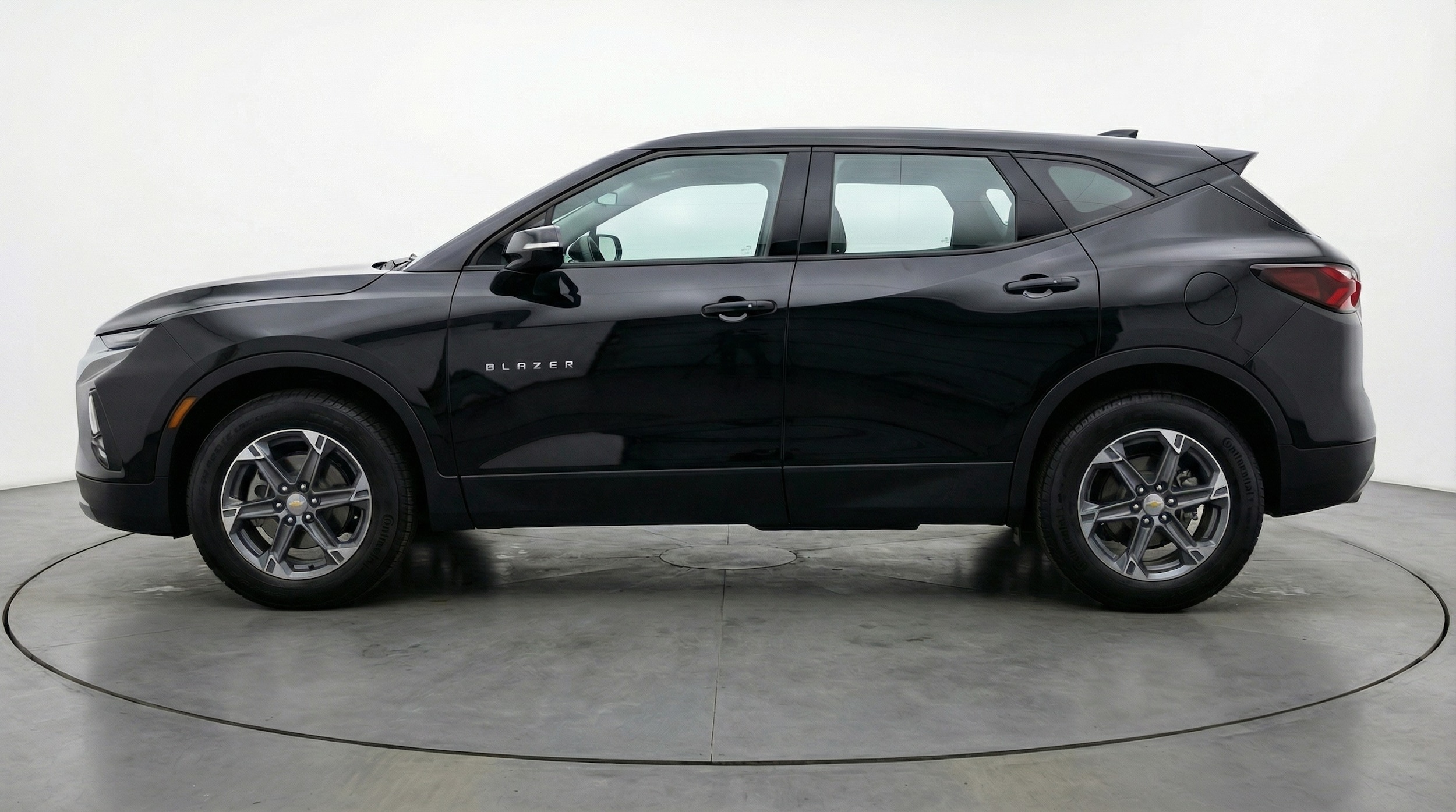 Thumbnail: 2025 Chevrolet Blazer - 4