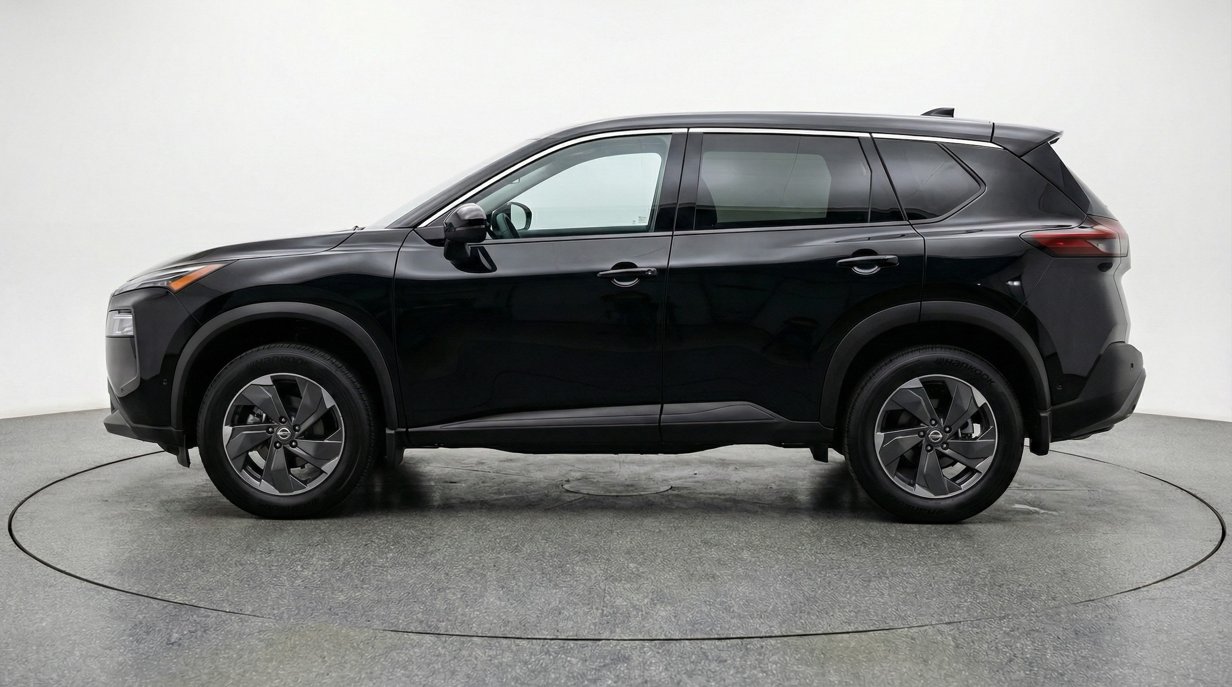 Thumbnail: 2025 Nissan Rogue - 4