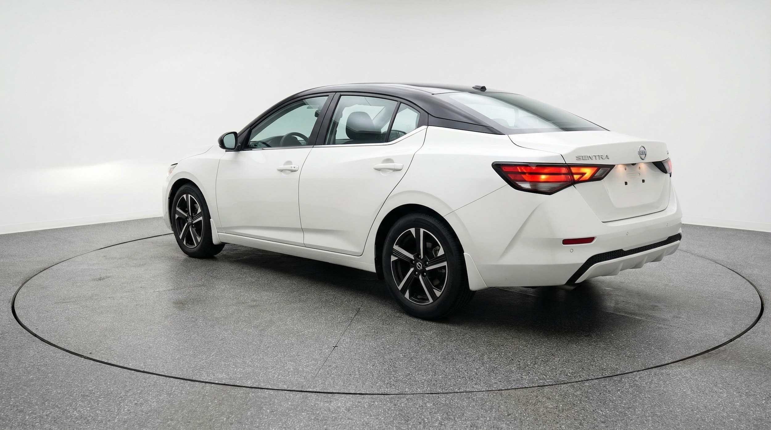 Thumbnail: 2025 Nissan Sentra - 5