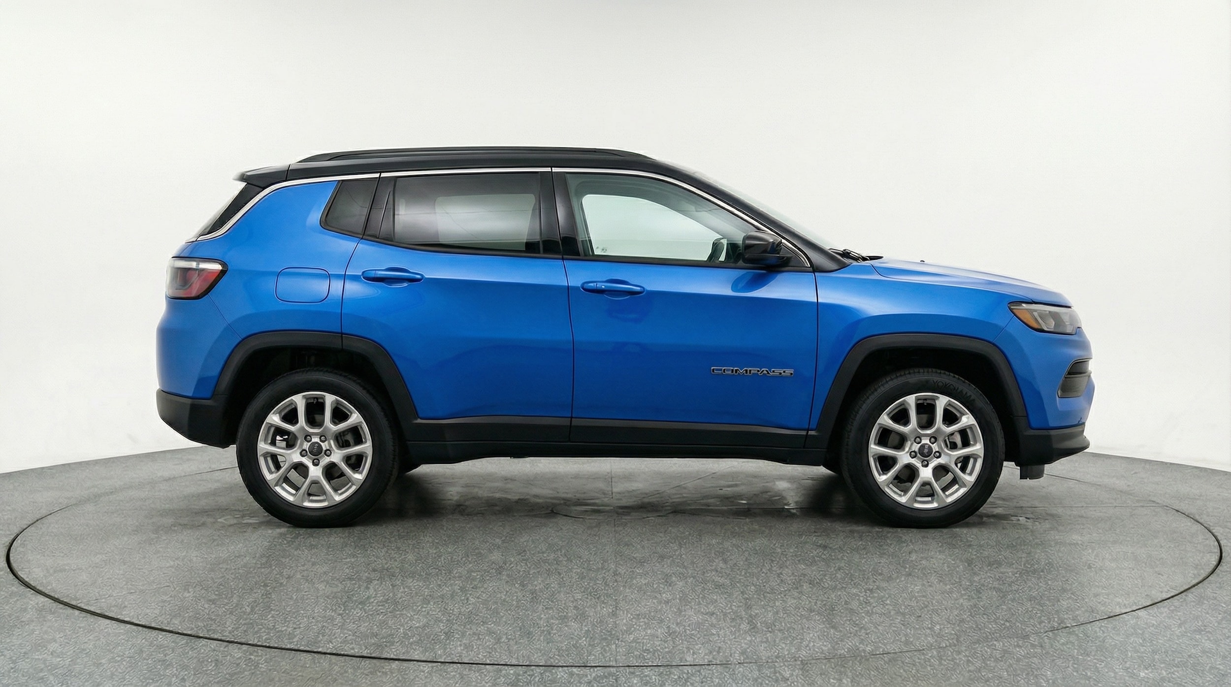 Thumbnail: 2025 Jeep Compass - 8