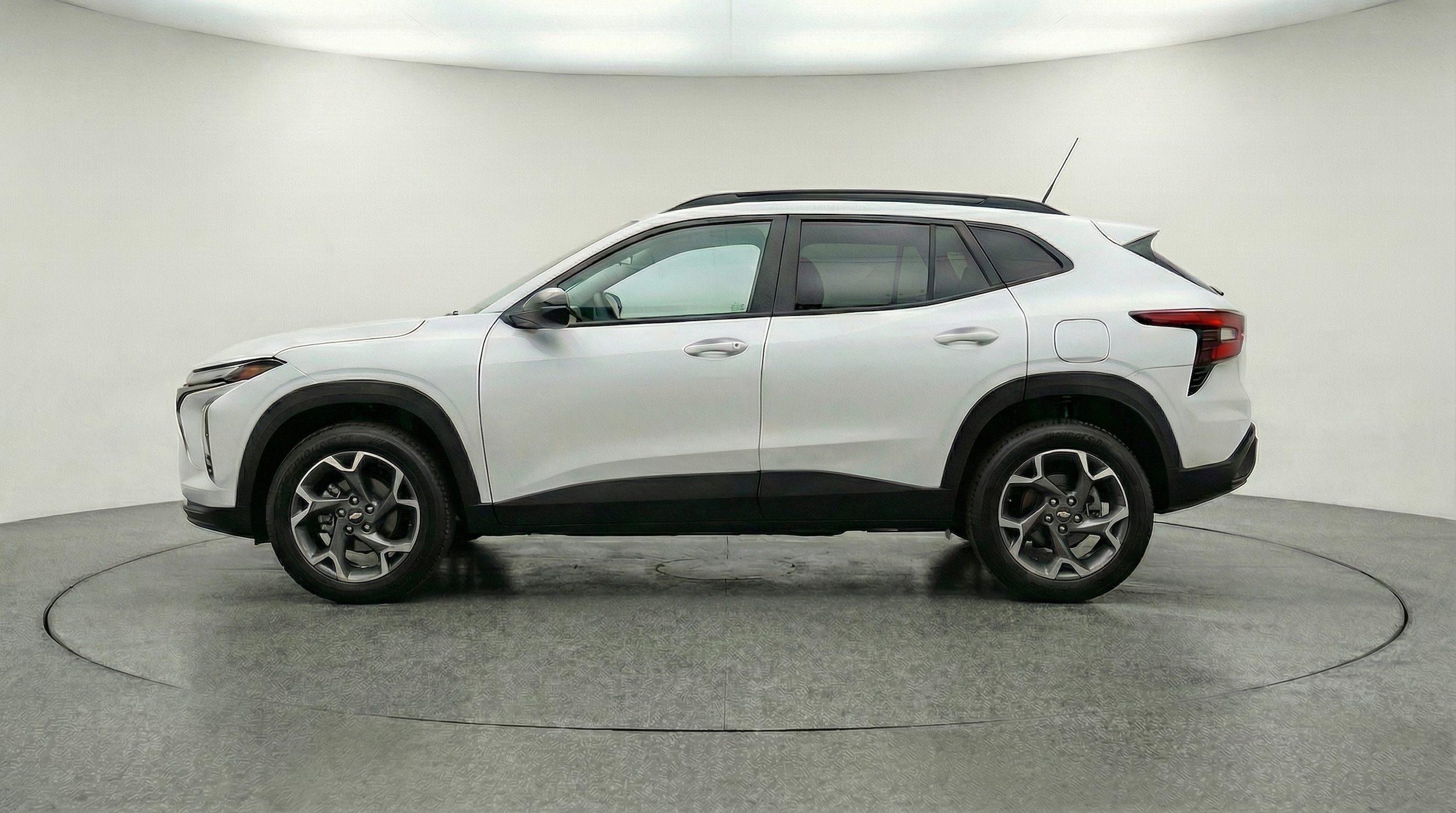 Thumbnail: 2025 Chevrolet Trax - 4