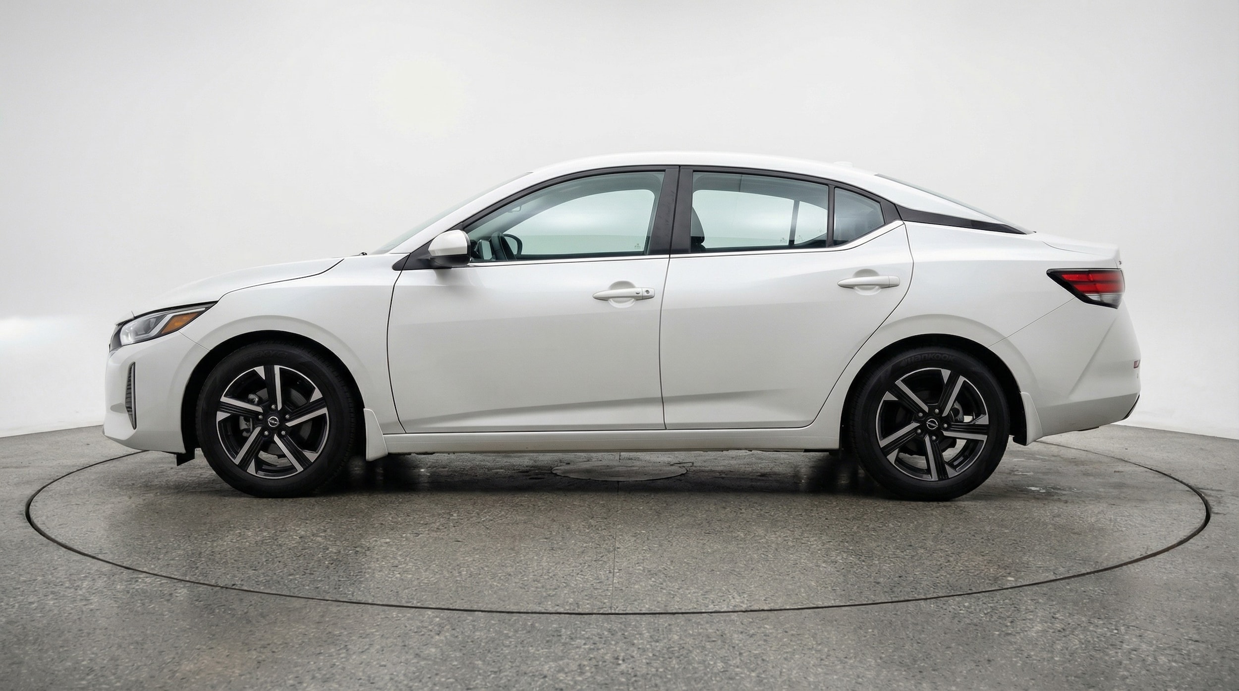 Thumbnail: 2025 Nissan Sentra - 4