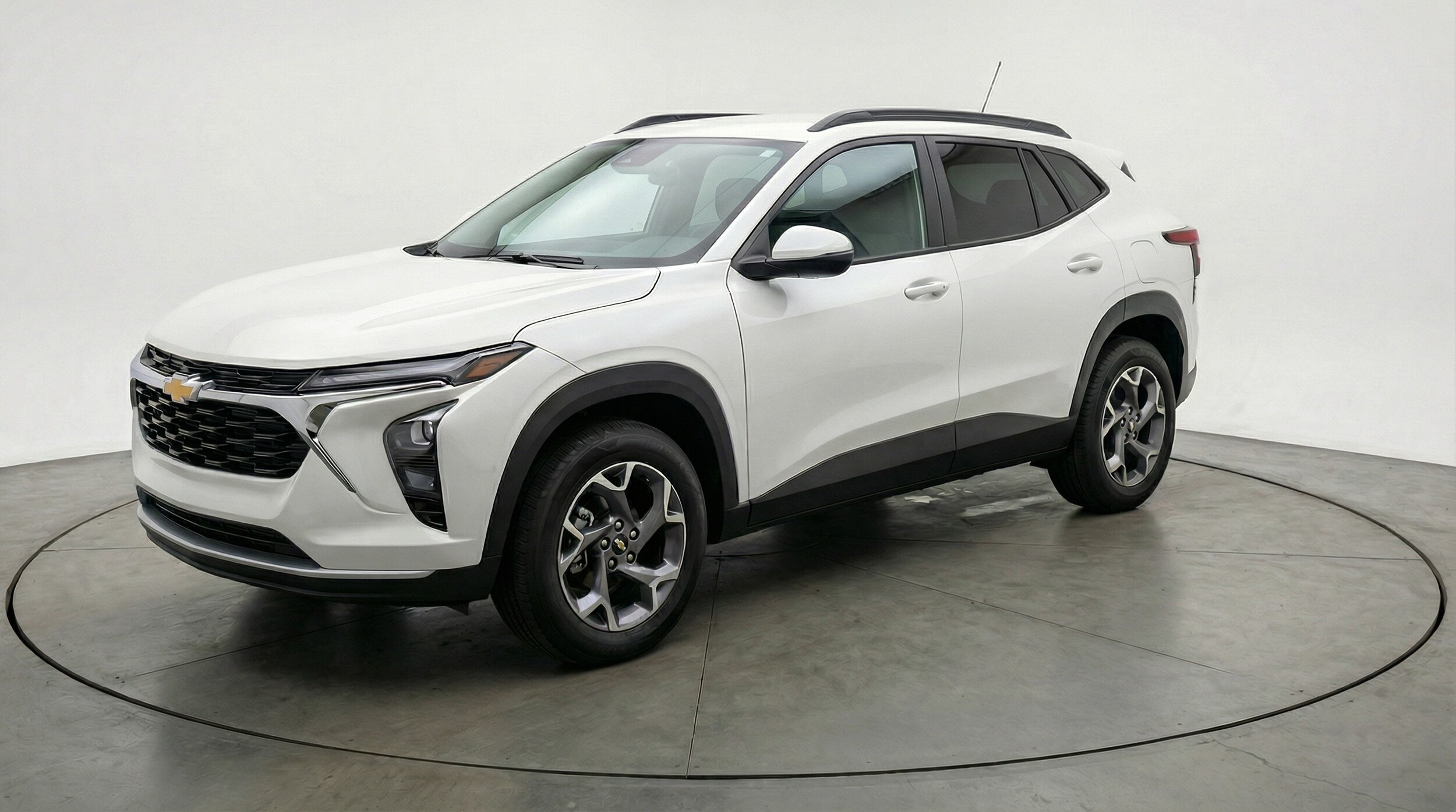 Thumbnail: 2025 Chevrolet Trax - 3