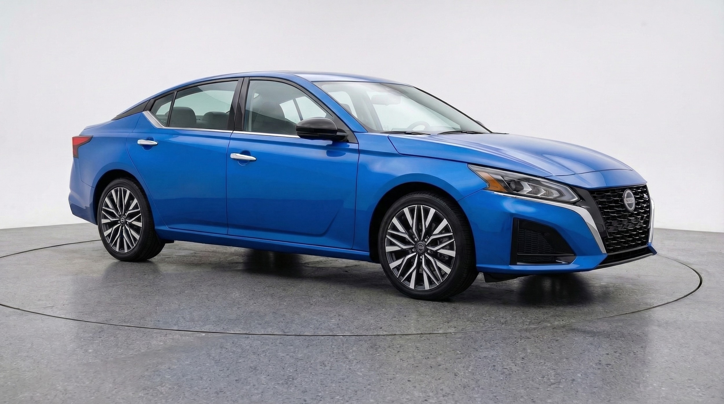 Thumbnail: 2025 Nissan Altima - 1