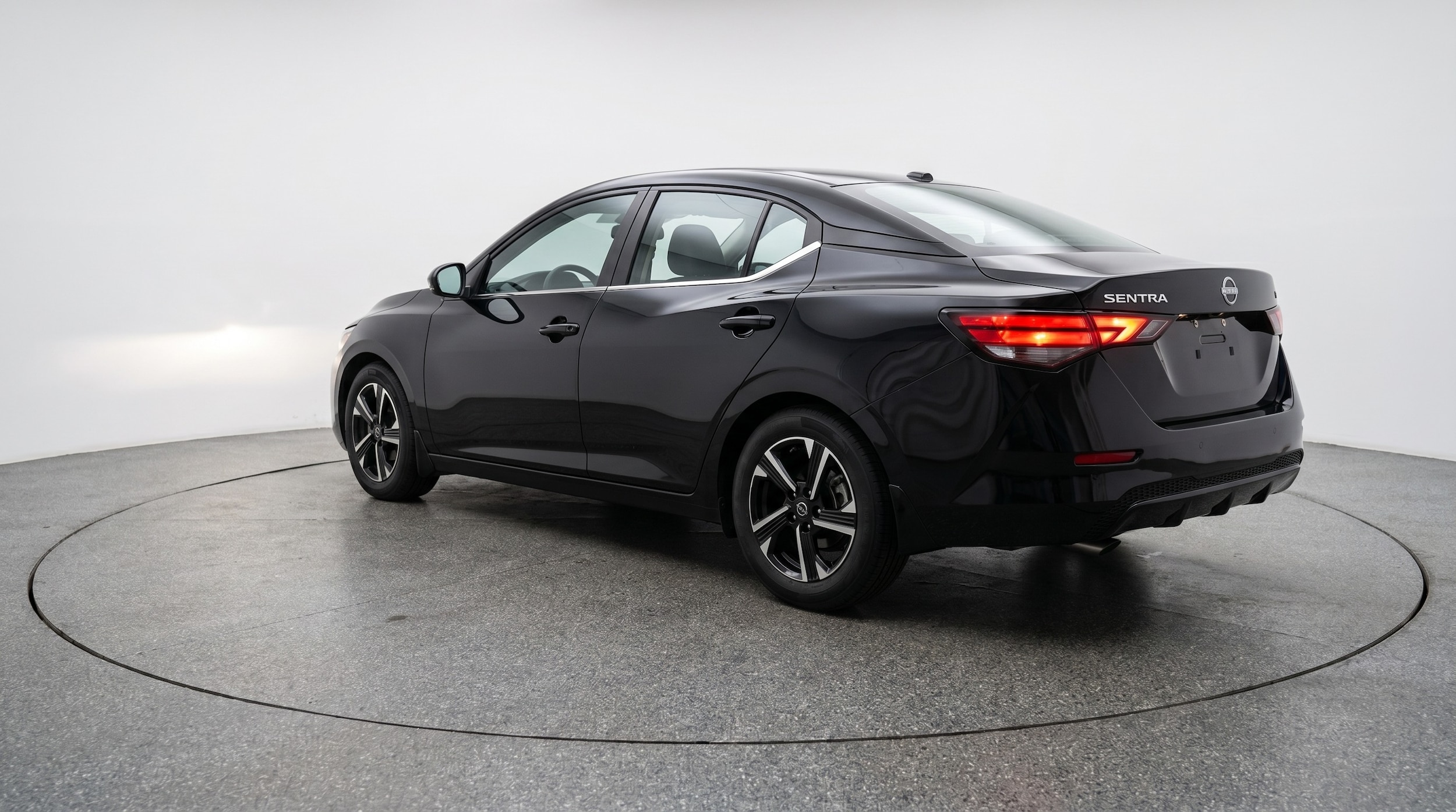 Thumbnail: 2025 Nissan Sentra - 5
