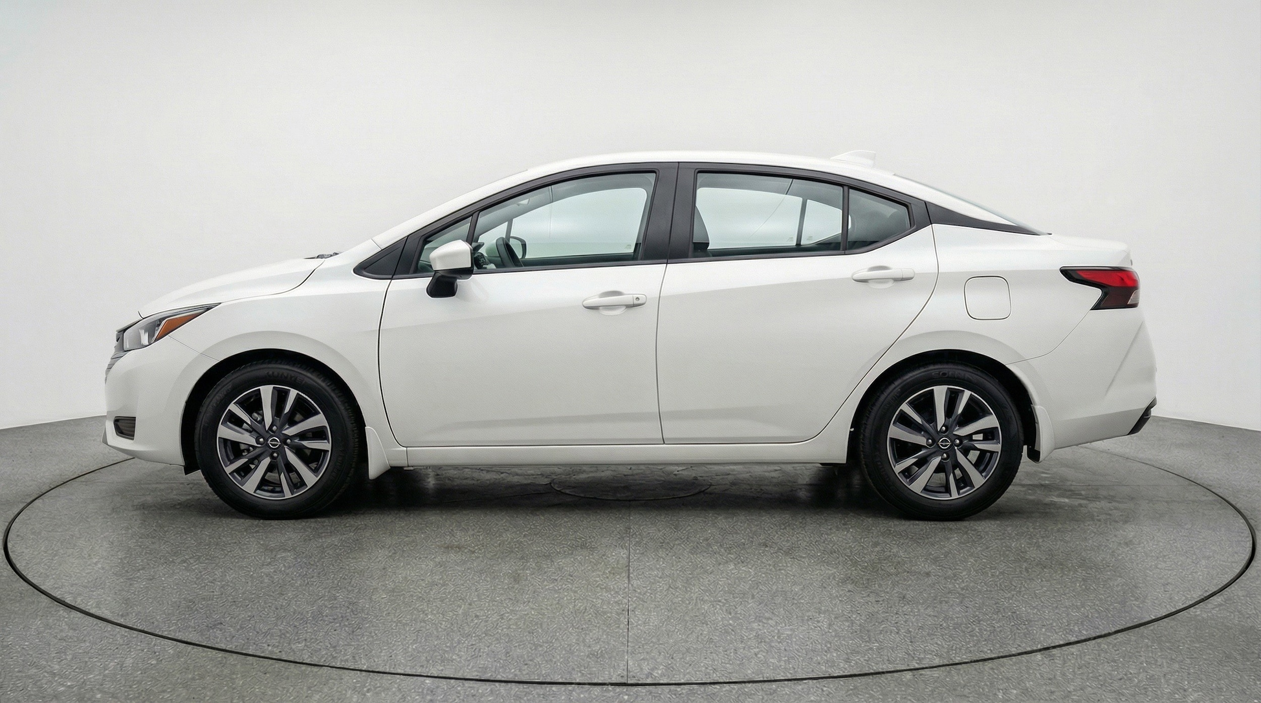 Thumbnail: 2025 Nissan Versa - 5