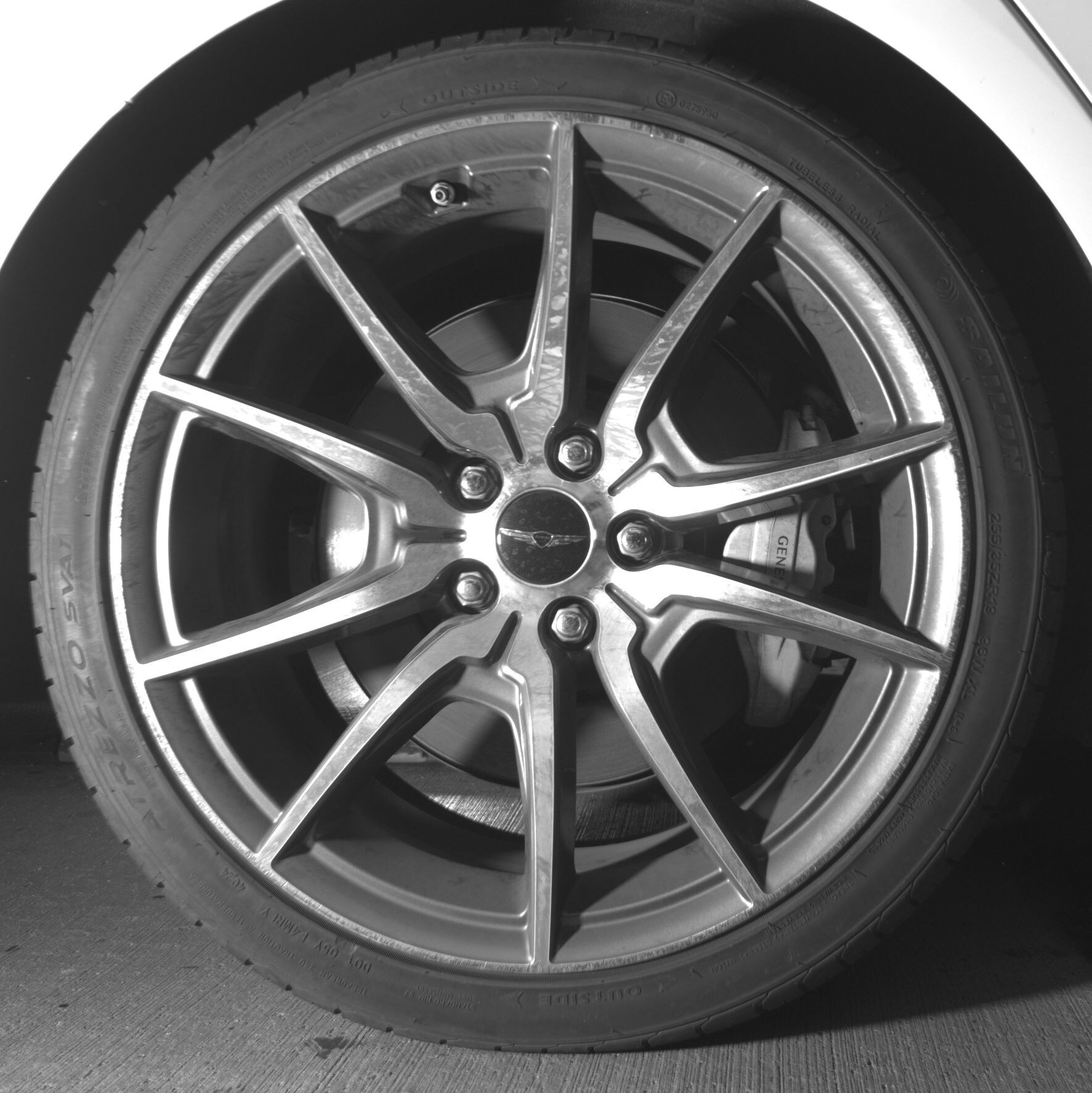 Thumbnail: 2025 Genesis G70 - 12