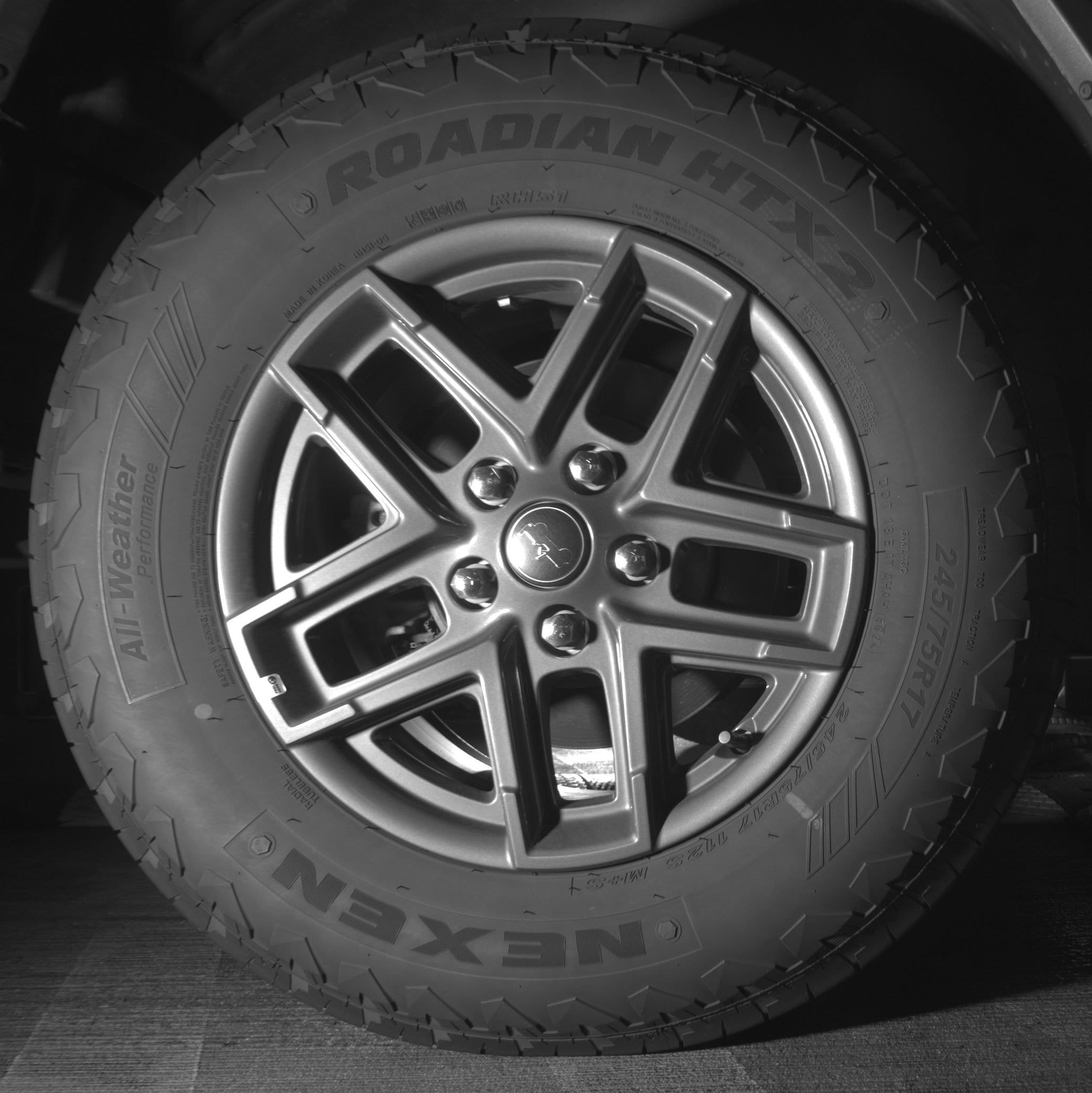 Thumbnail: 2025 Jeep Wrangler - 15