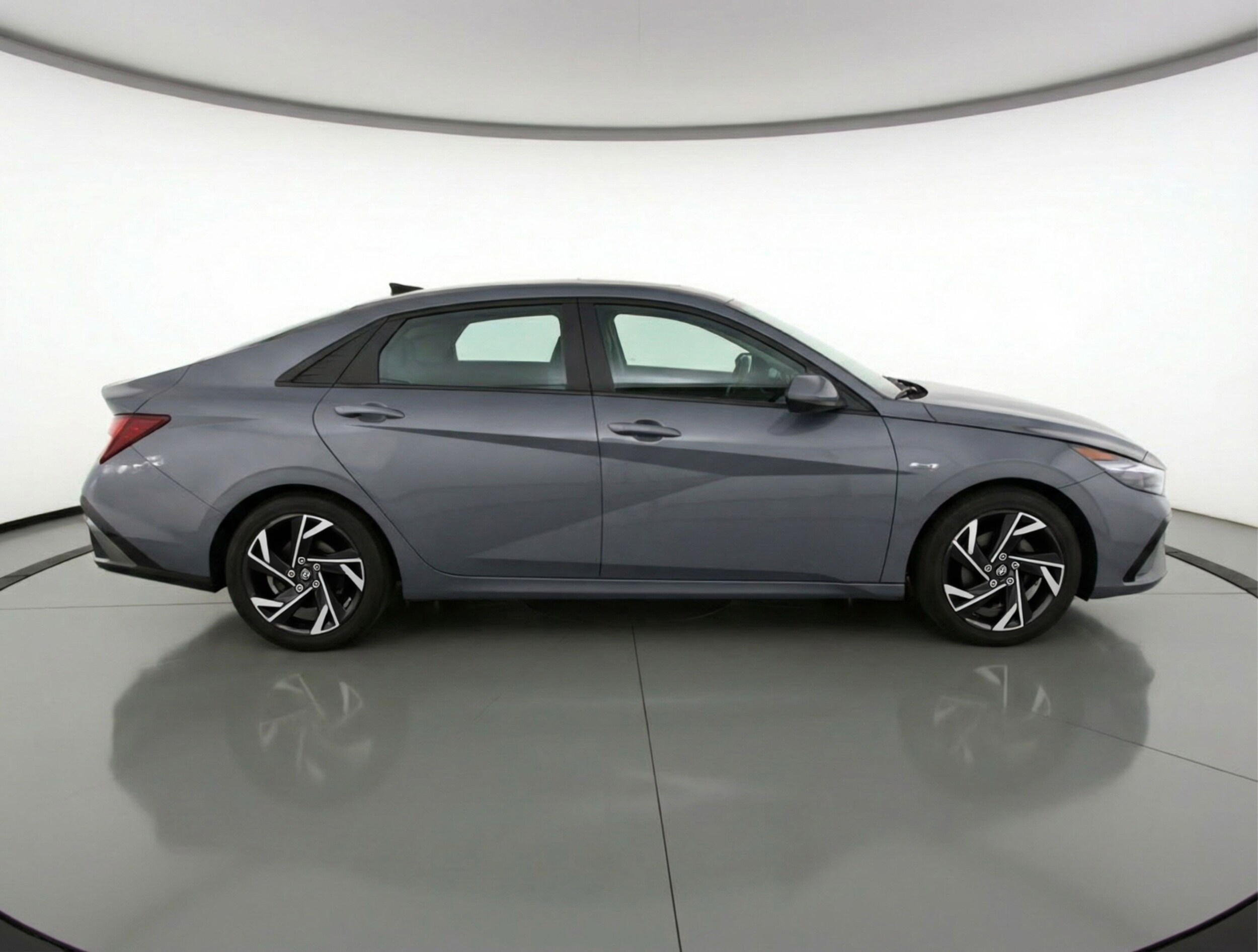 Thumbnail: 2025 Hyundai Elantra - 11