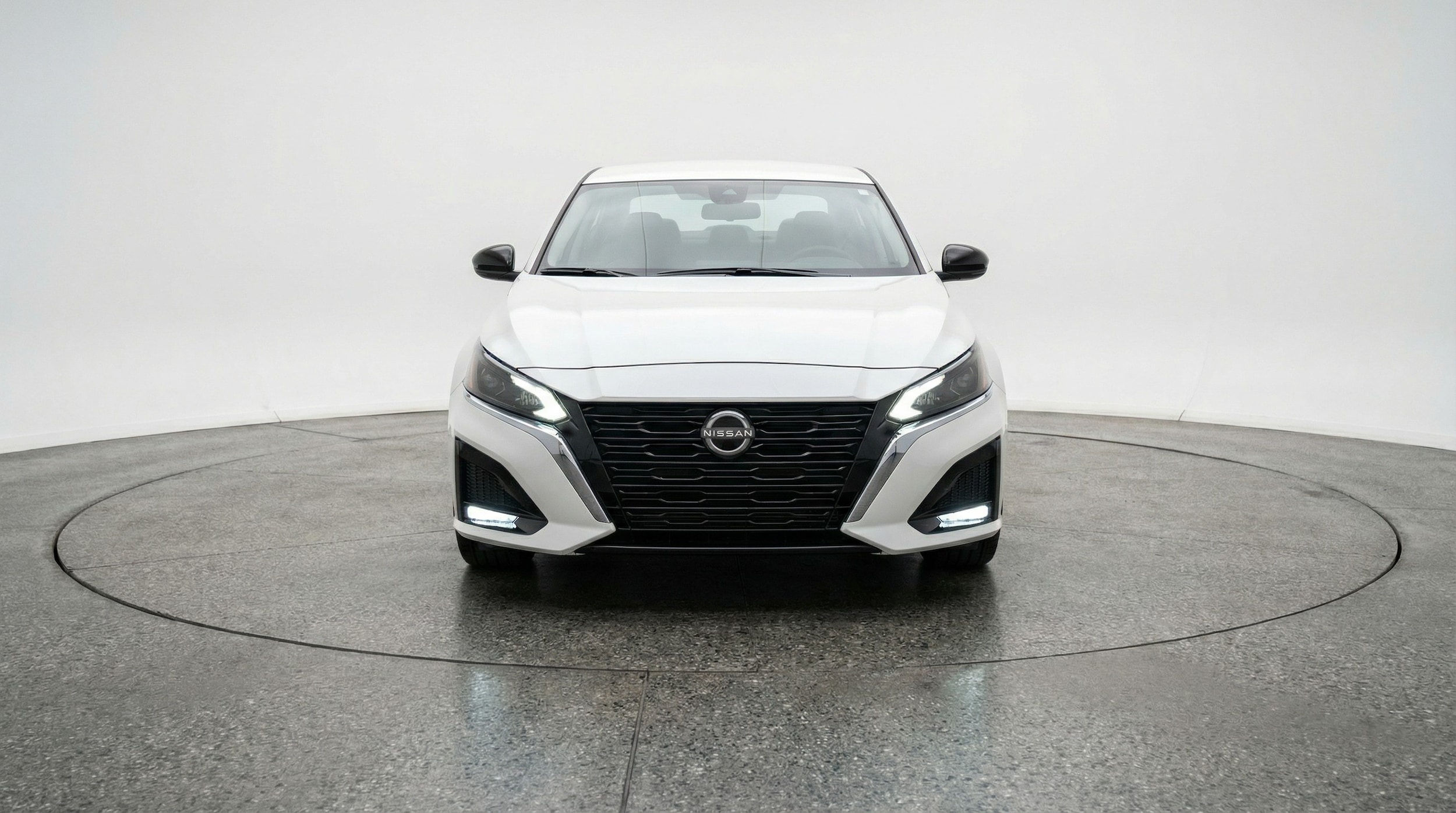 Thumbnail: 2025 Nissan Altima - 2