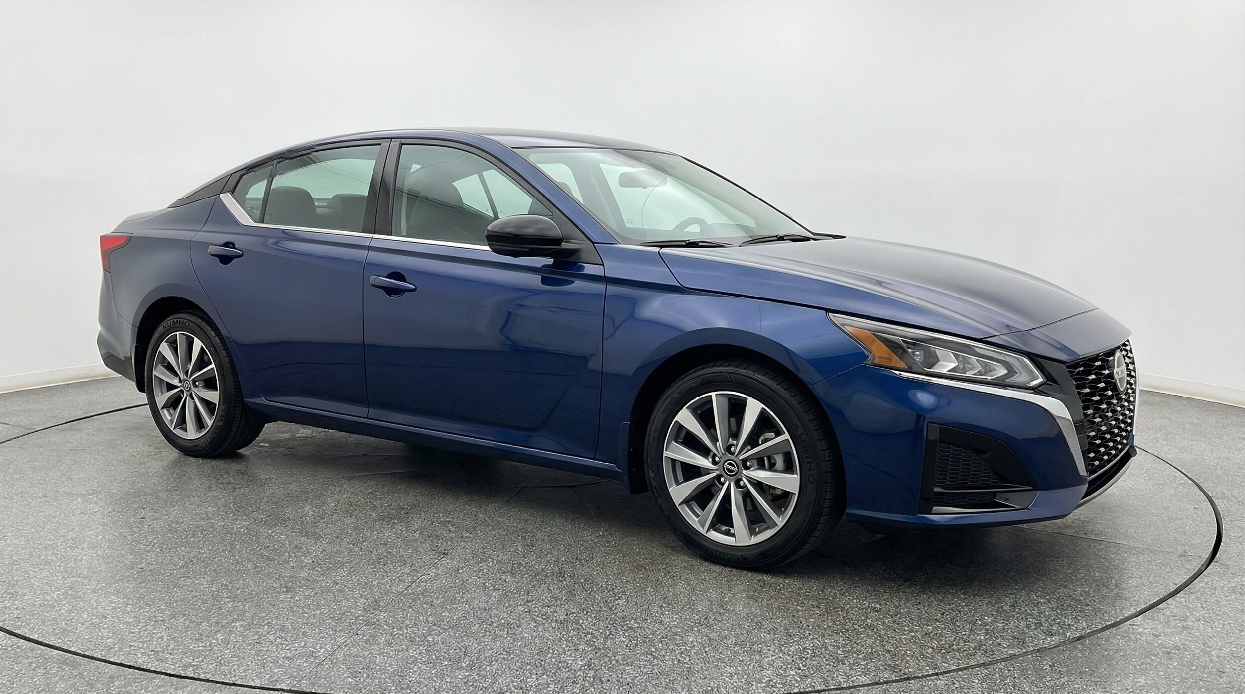 Thumbnail: 2025 Nissan Altima - 1