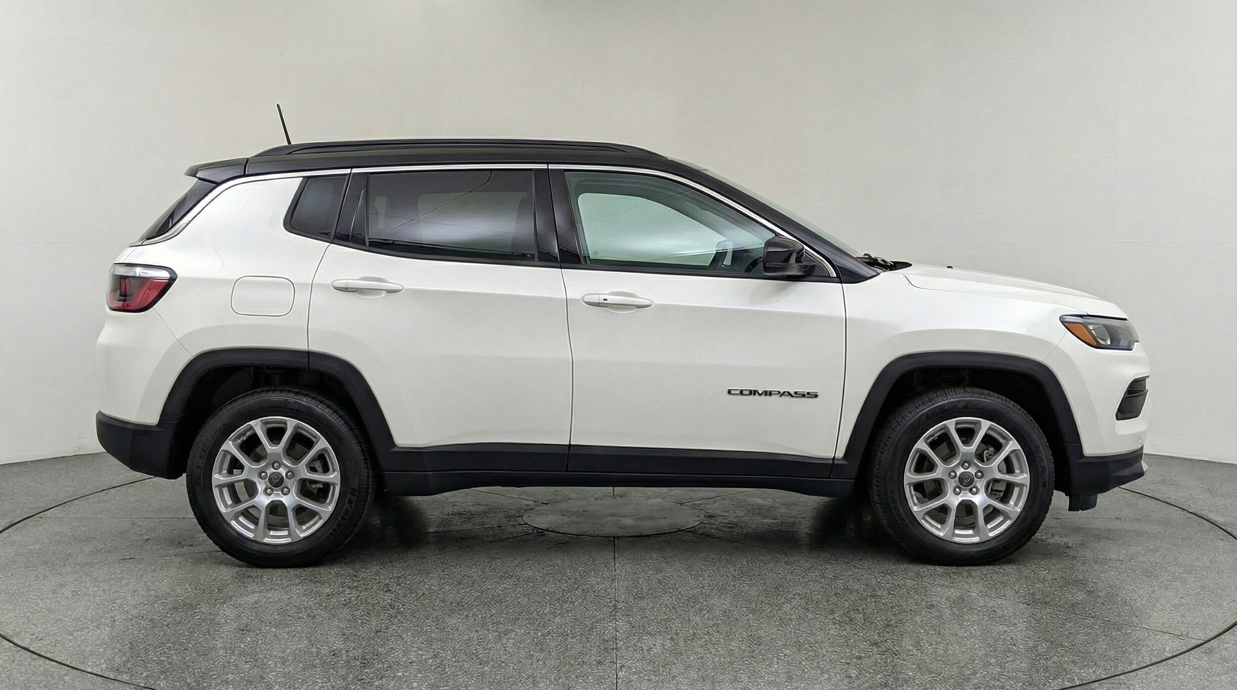 Thumbnail: 2025 Jeep Compass - 11