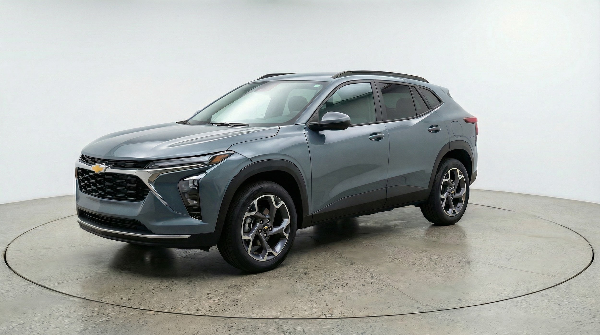 Thumbnail: 2025 Chevrolet Trax - 3