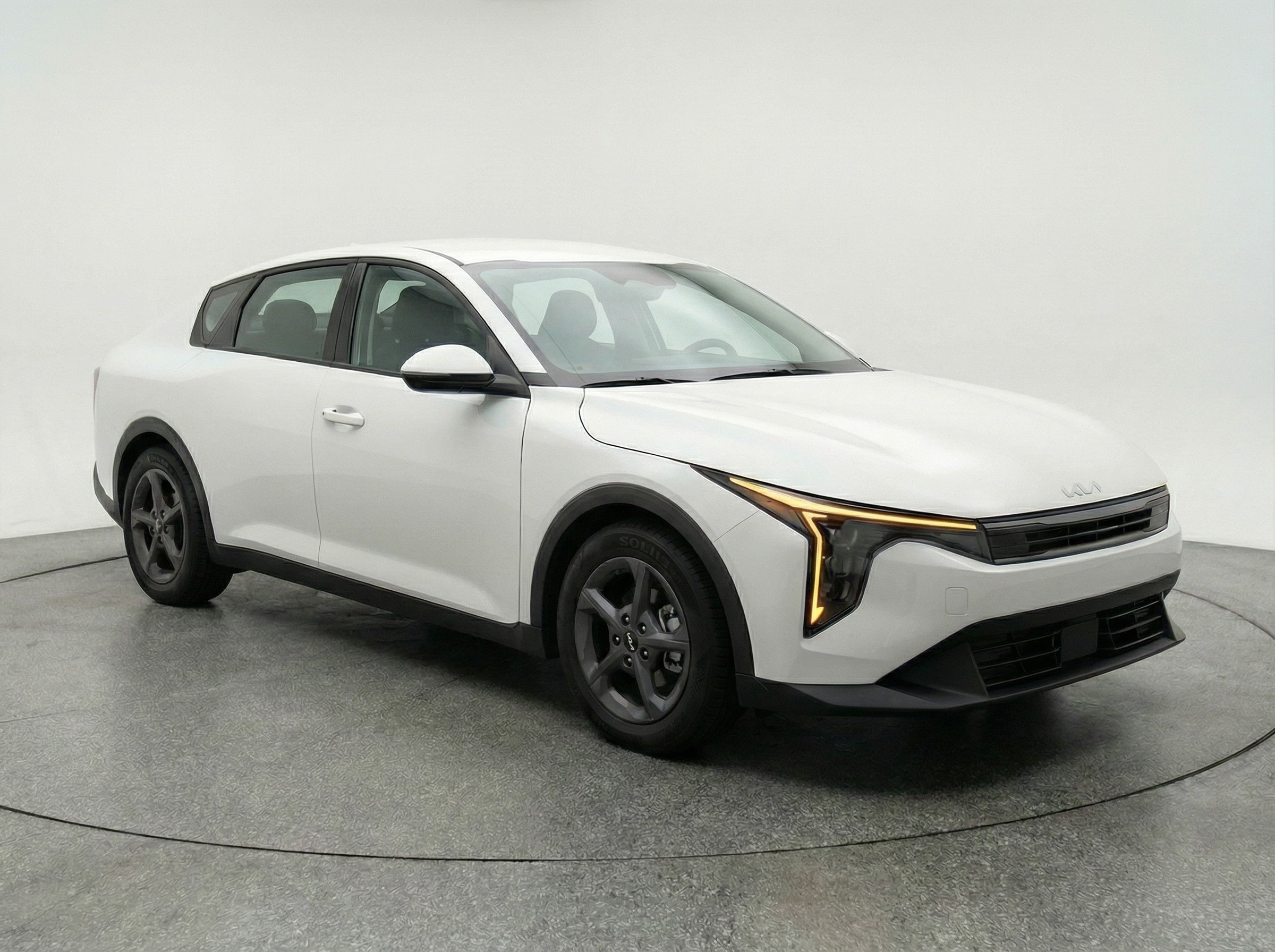 Thumbnail: 2025 Kia K4 - 3