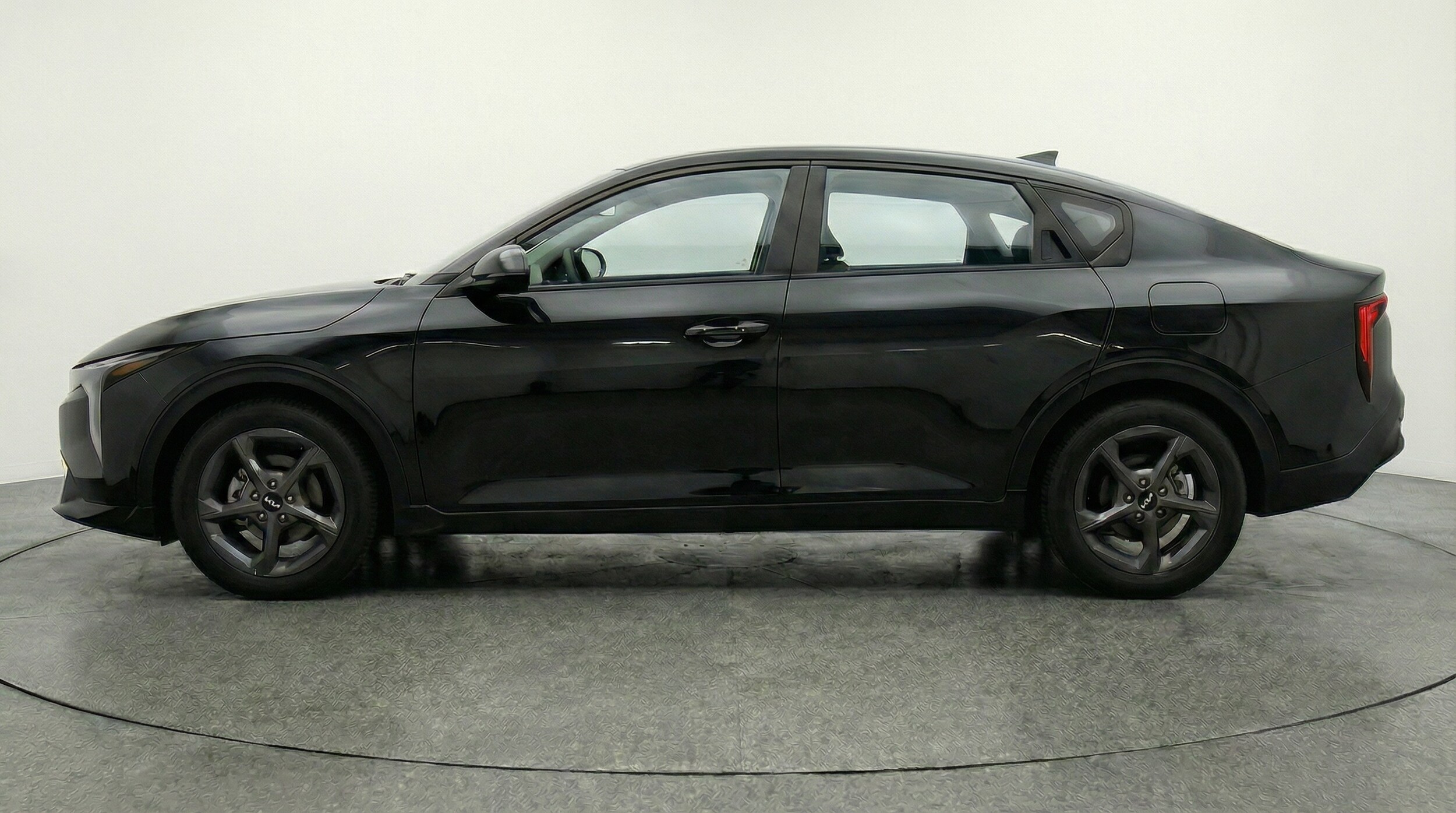 Thumbnail: 2025 Kia K4 - 4