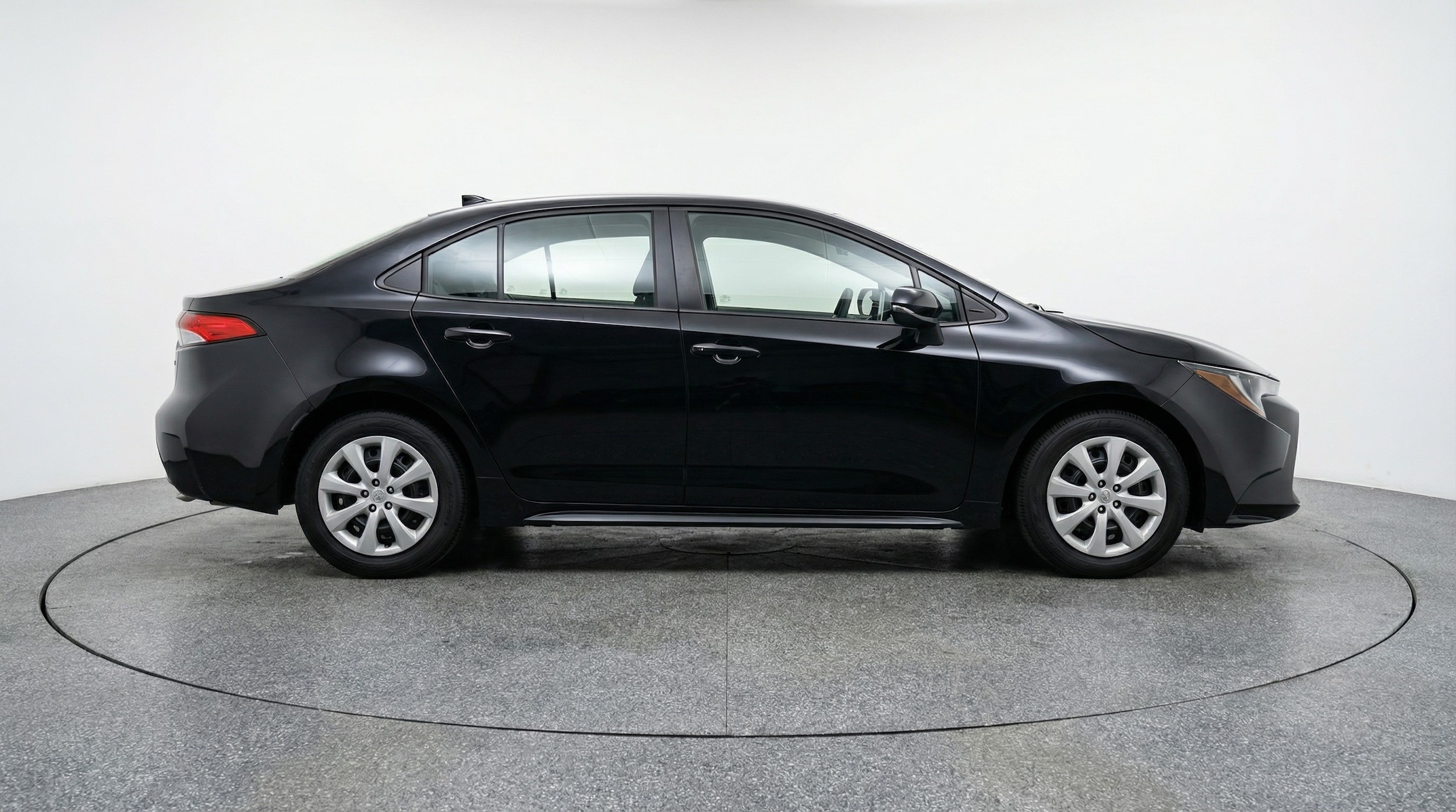 Thumbnail: 2025 Toyota Corolla - 8