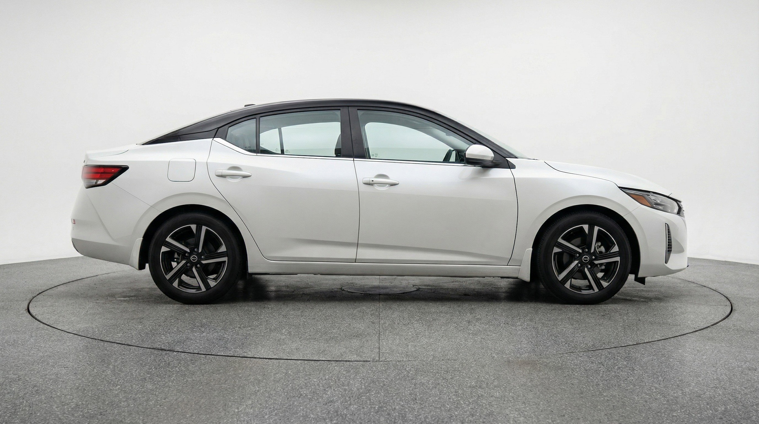Thumbnail: 2025 Nissan Sentra - 11