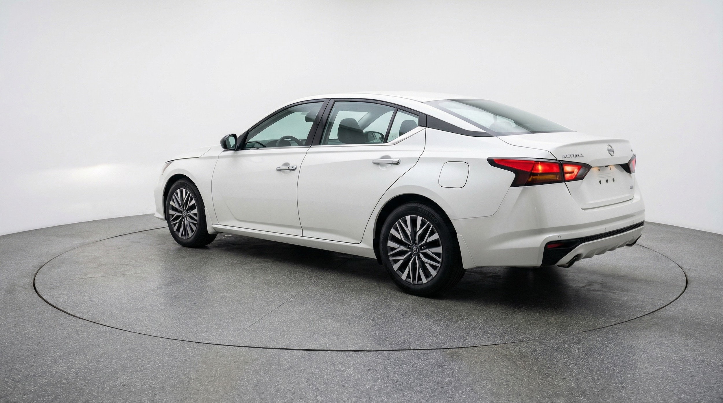 Thumbnail: 2025 Nissan Altima - 5