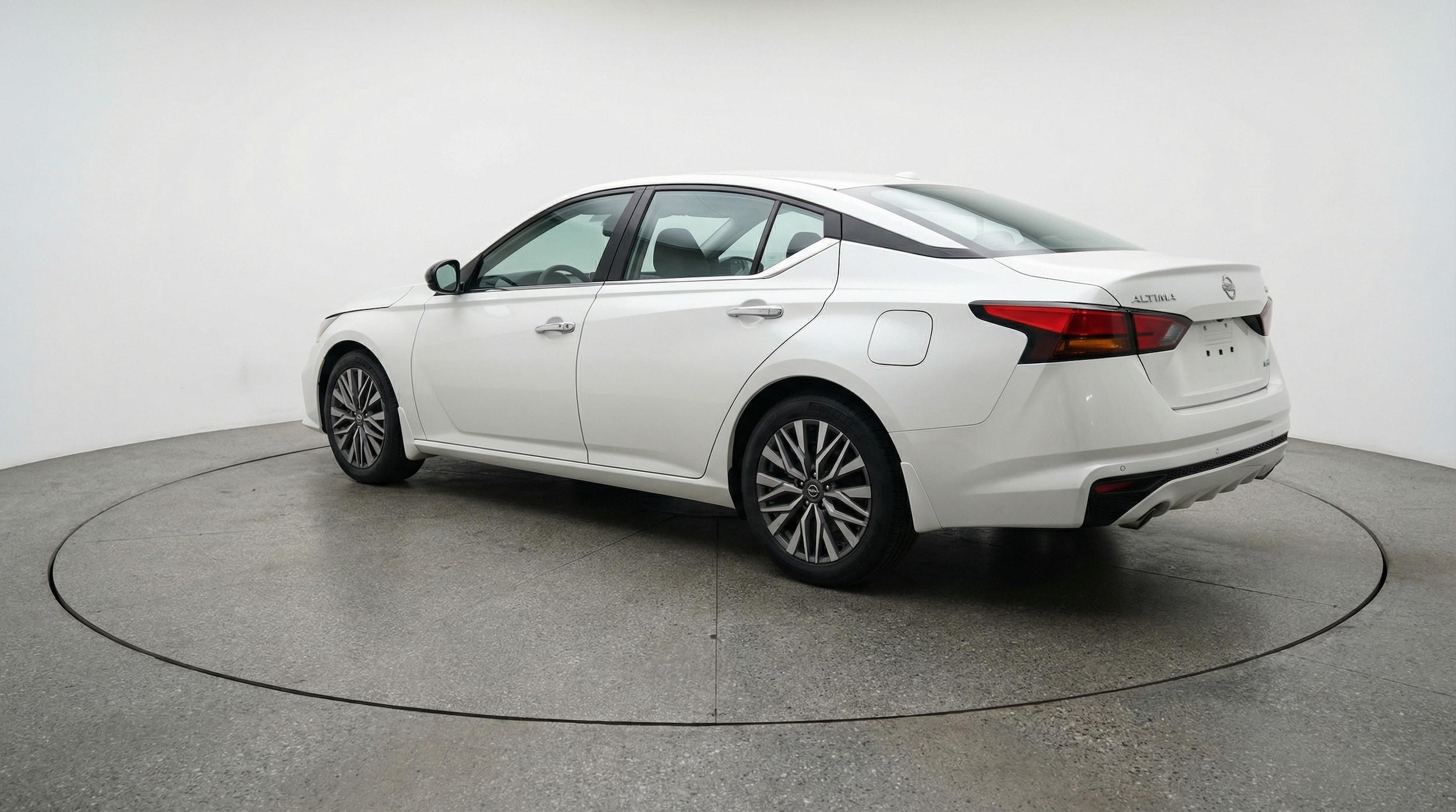 Thumbnail: 2025 Nissan Altima - 5