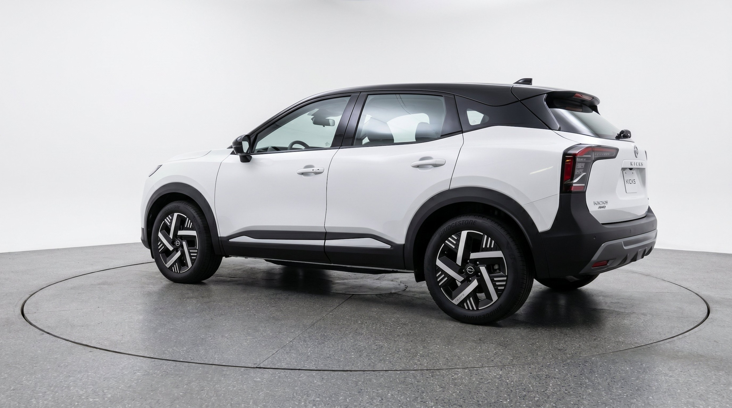 Thumbnail: 2026 Nissan Kicks - 6