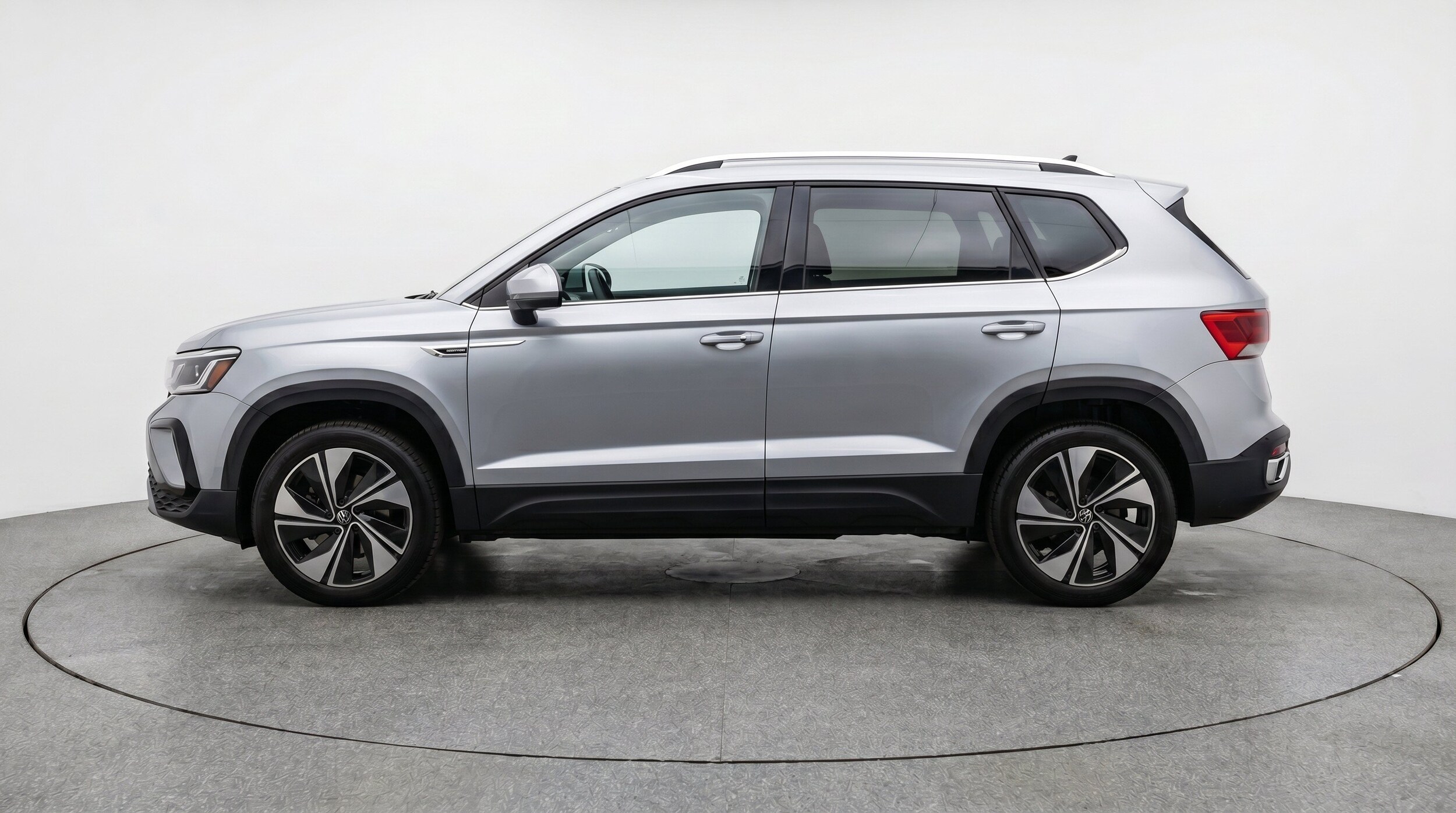 Thumbnail: 2026 Volkswagen Taos - 5