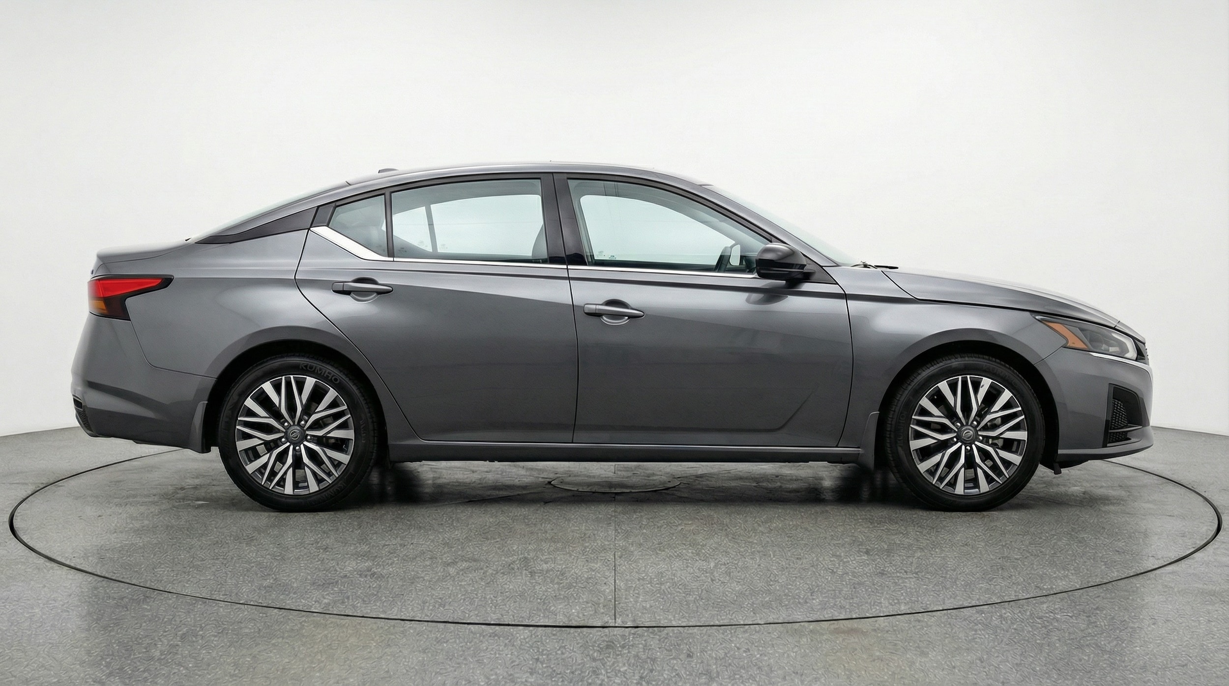 Thumbnail: 2025 Nissan Altima - 8