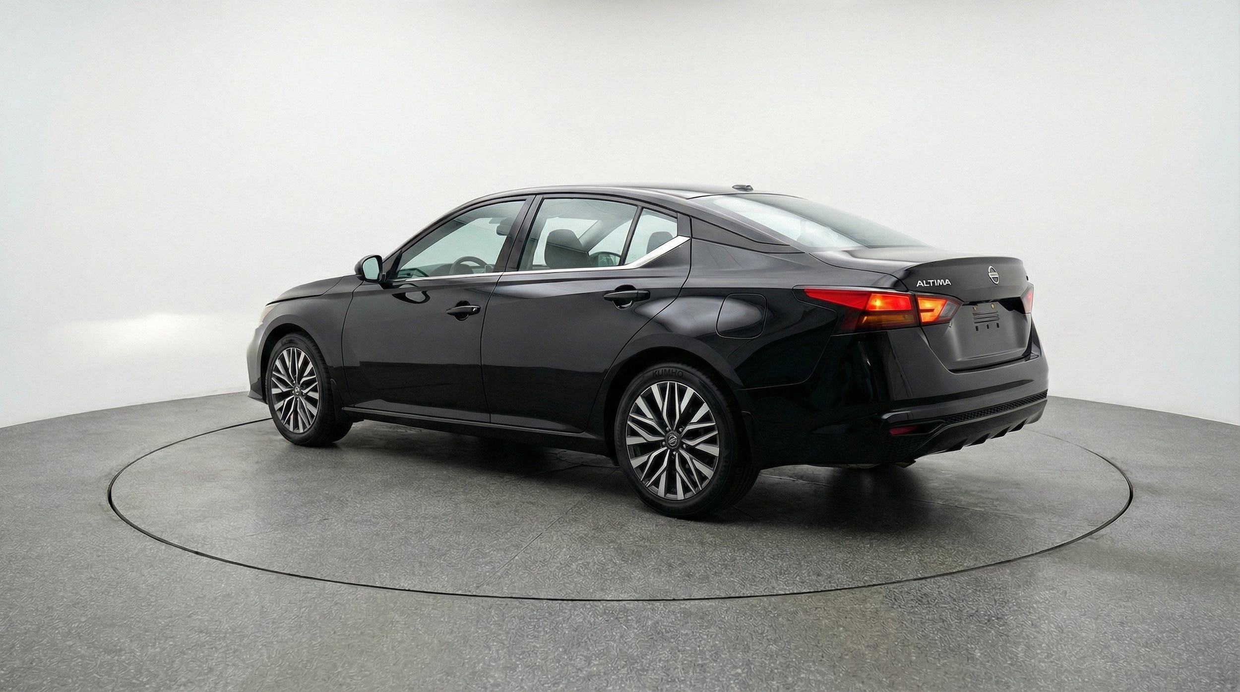 Thumbnail: 2025 Nissan Altima - 6
