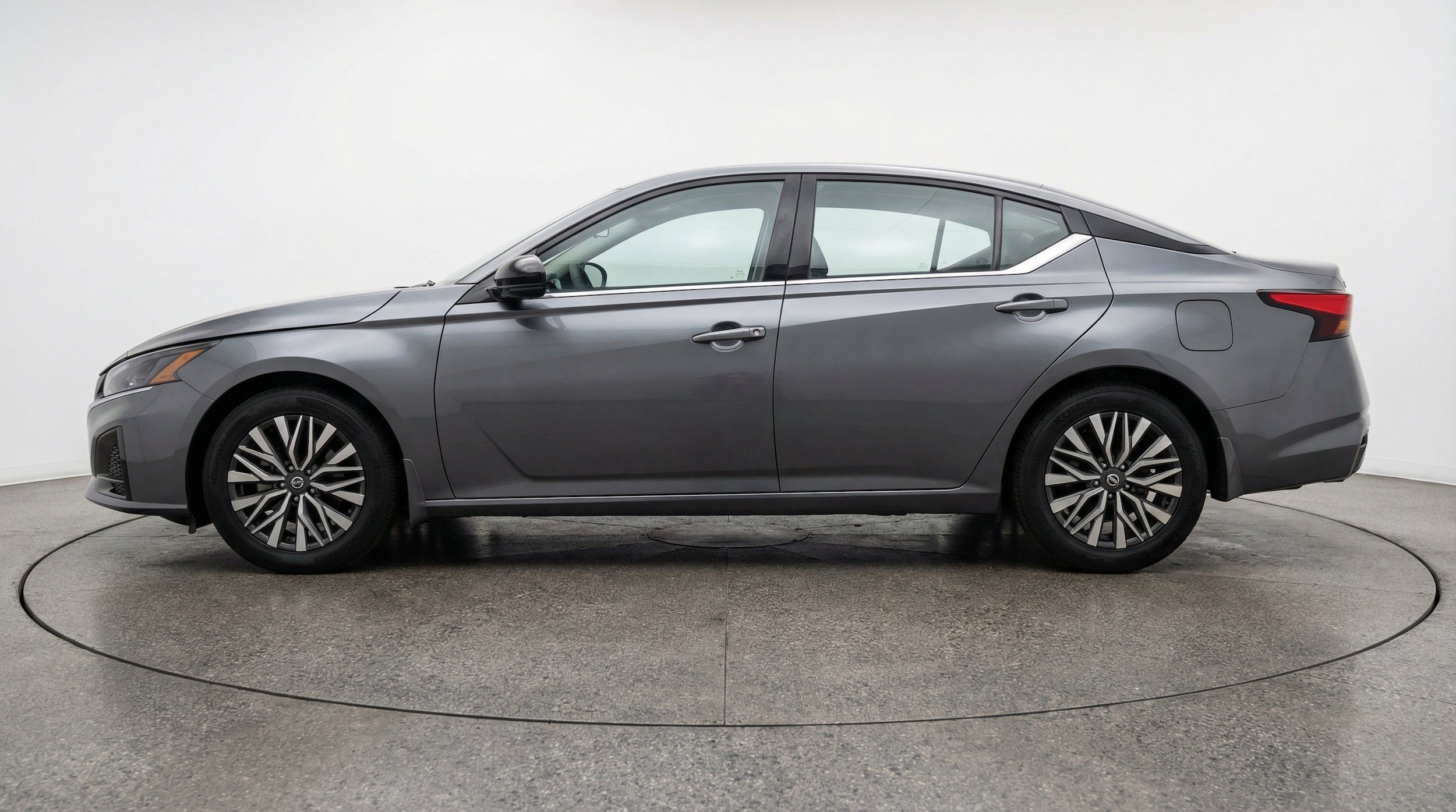 Thumbnail: 2025 Nissan Altima - 5