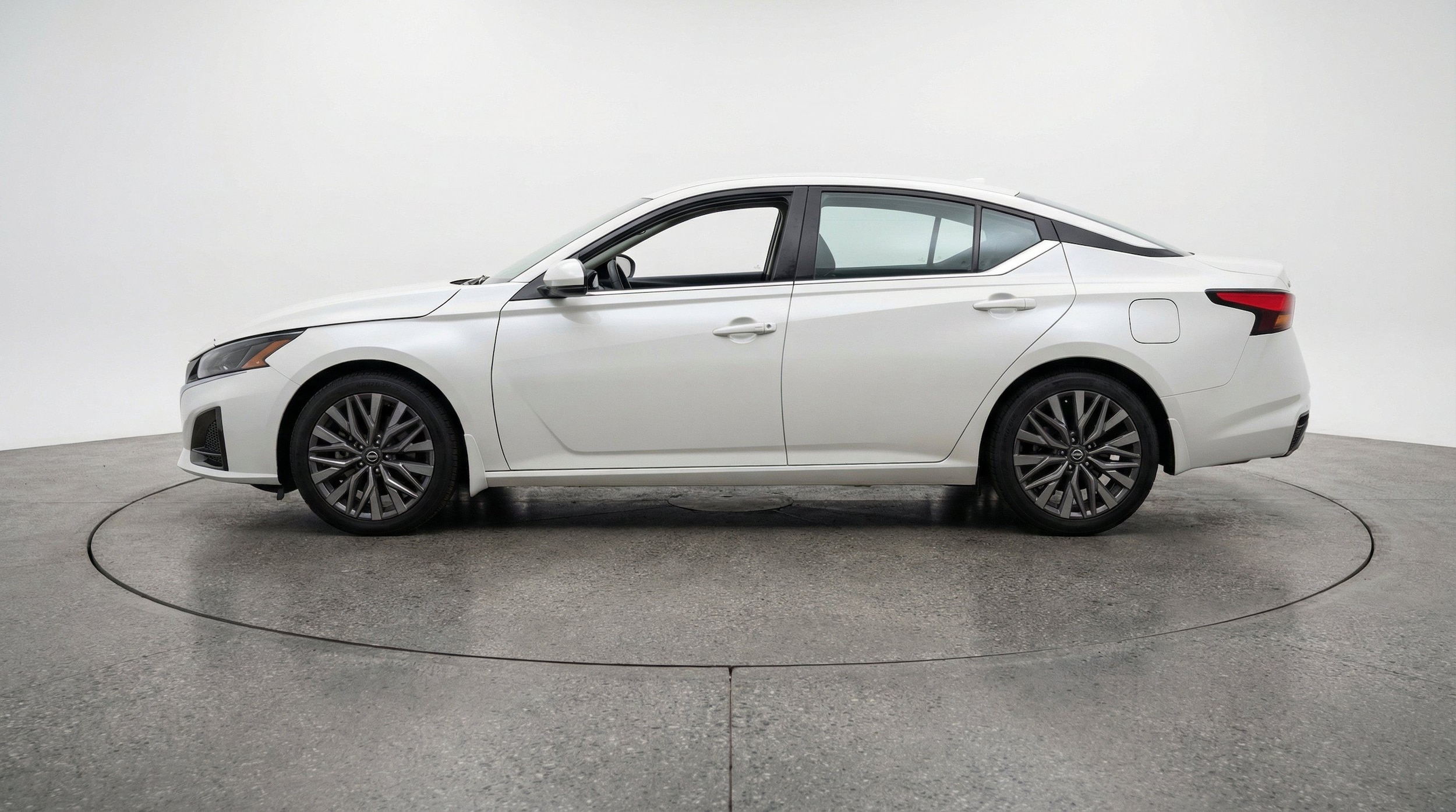 Thumbnail: 2026 Nissan Altima - 5