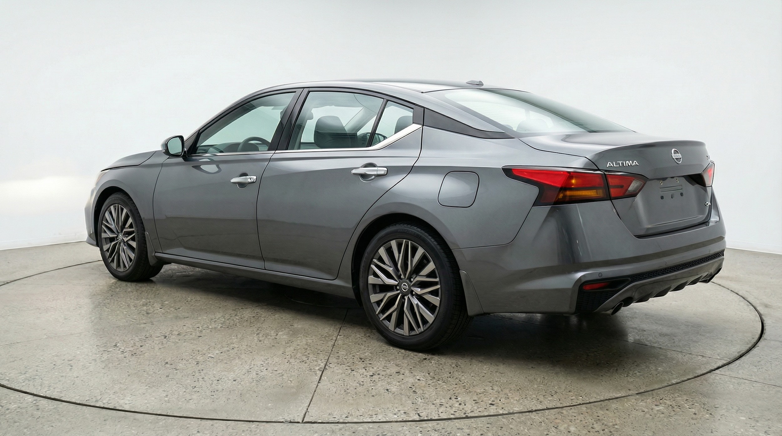 Thumbnail: 2025 Nissan Altima - 5