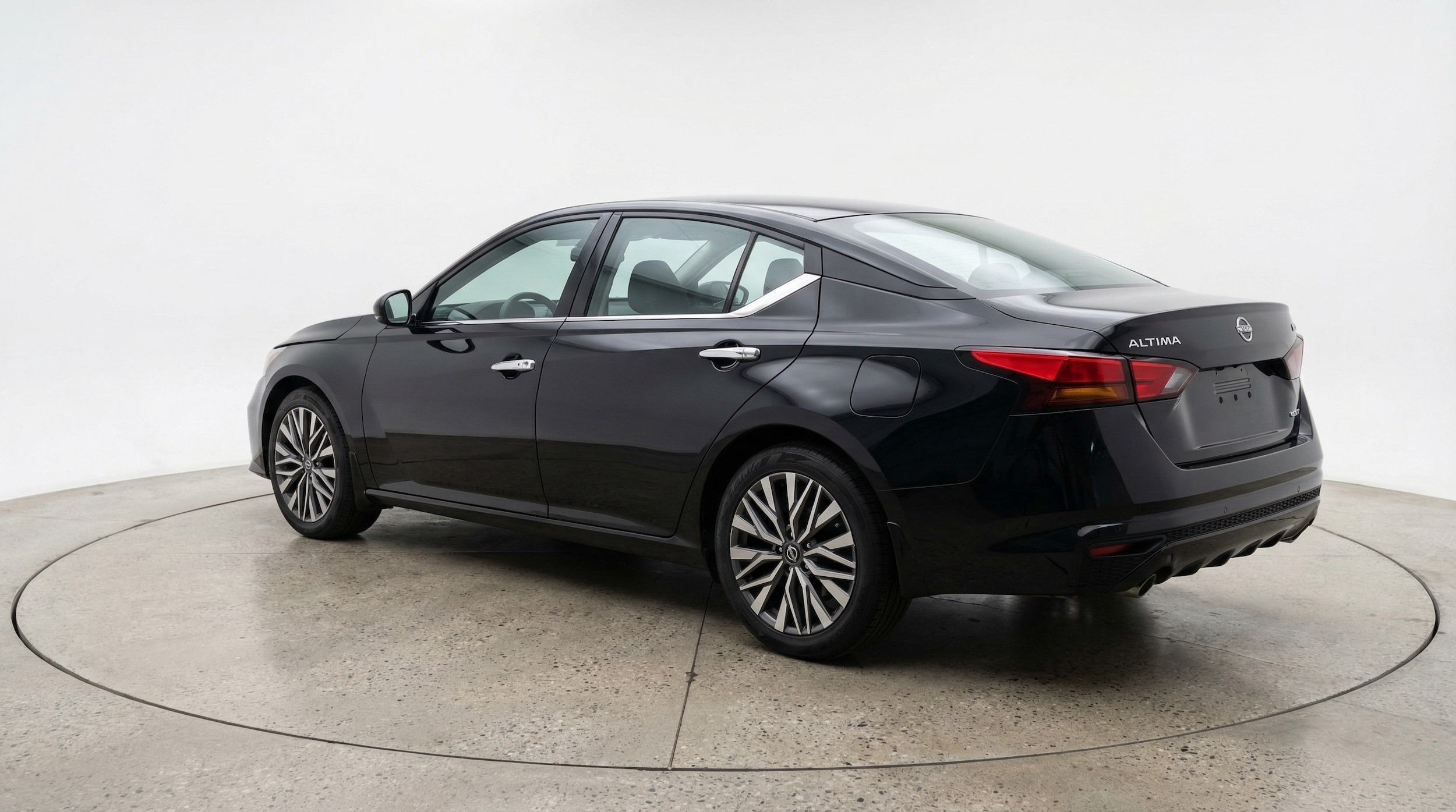 Thumbnail: 2025 Nissan Altima - 5