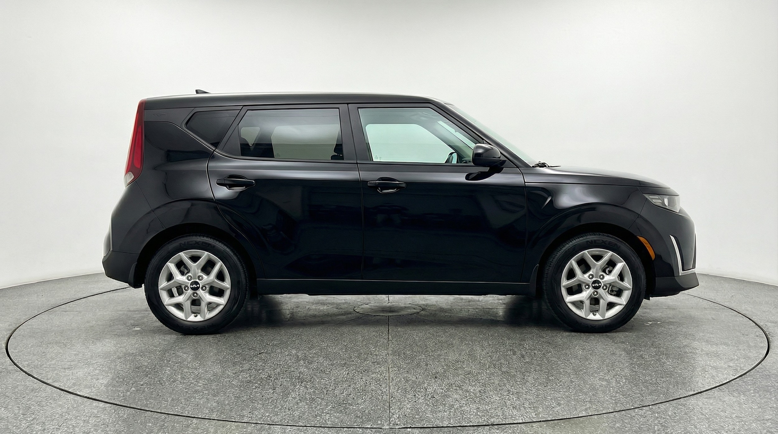 Thumbnail: 2025 Kia Soul - 8