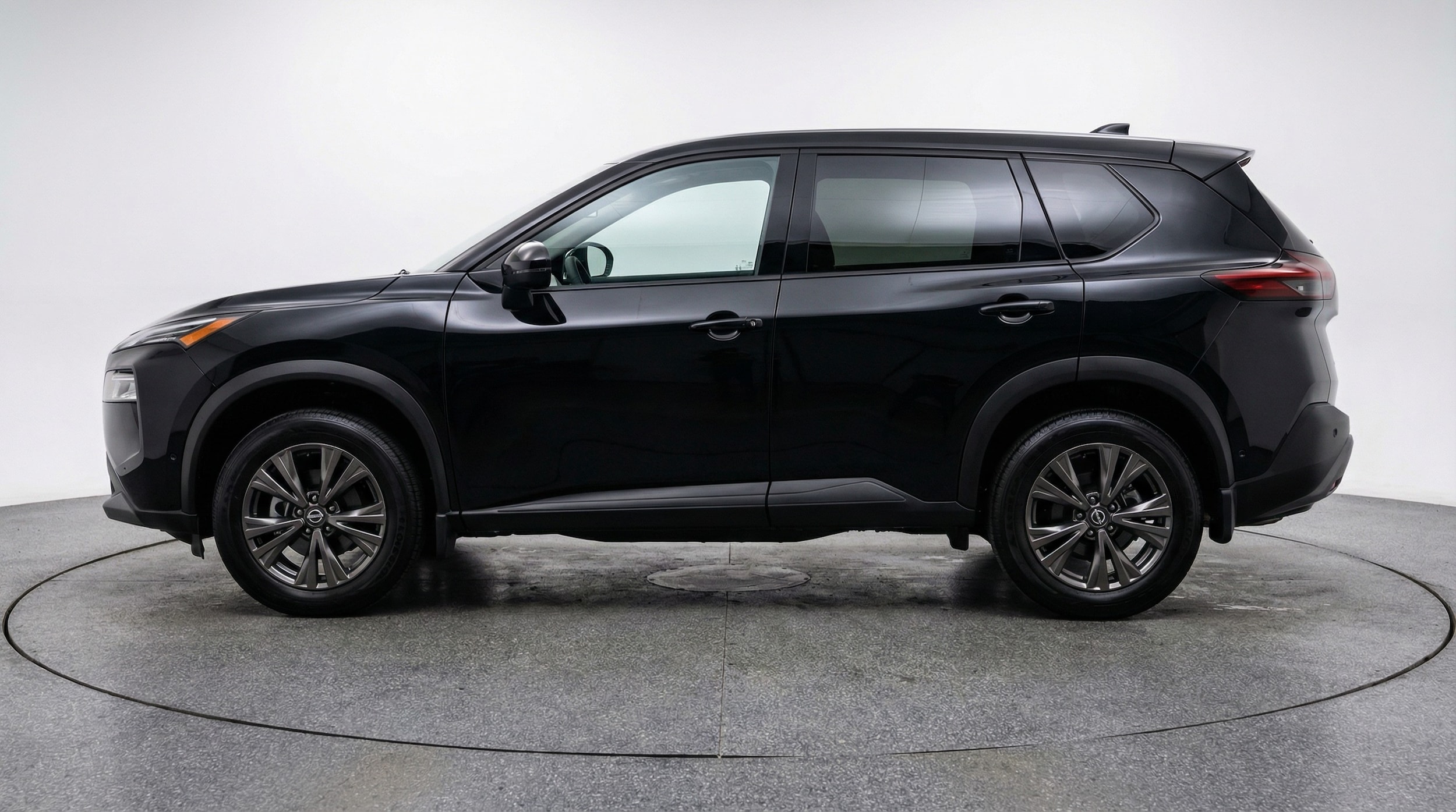 Thumbnail: 2025 Nissan Rogue - 4