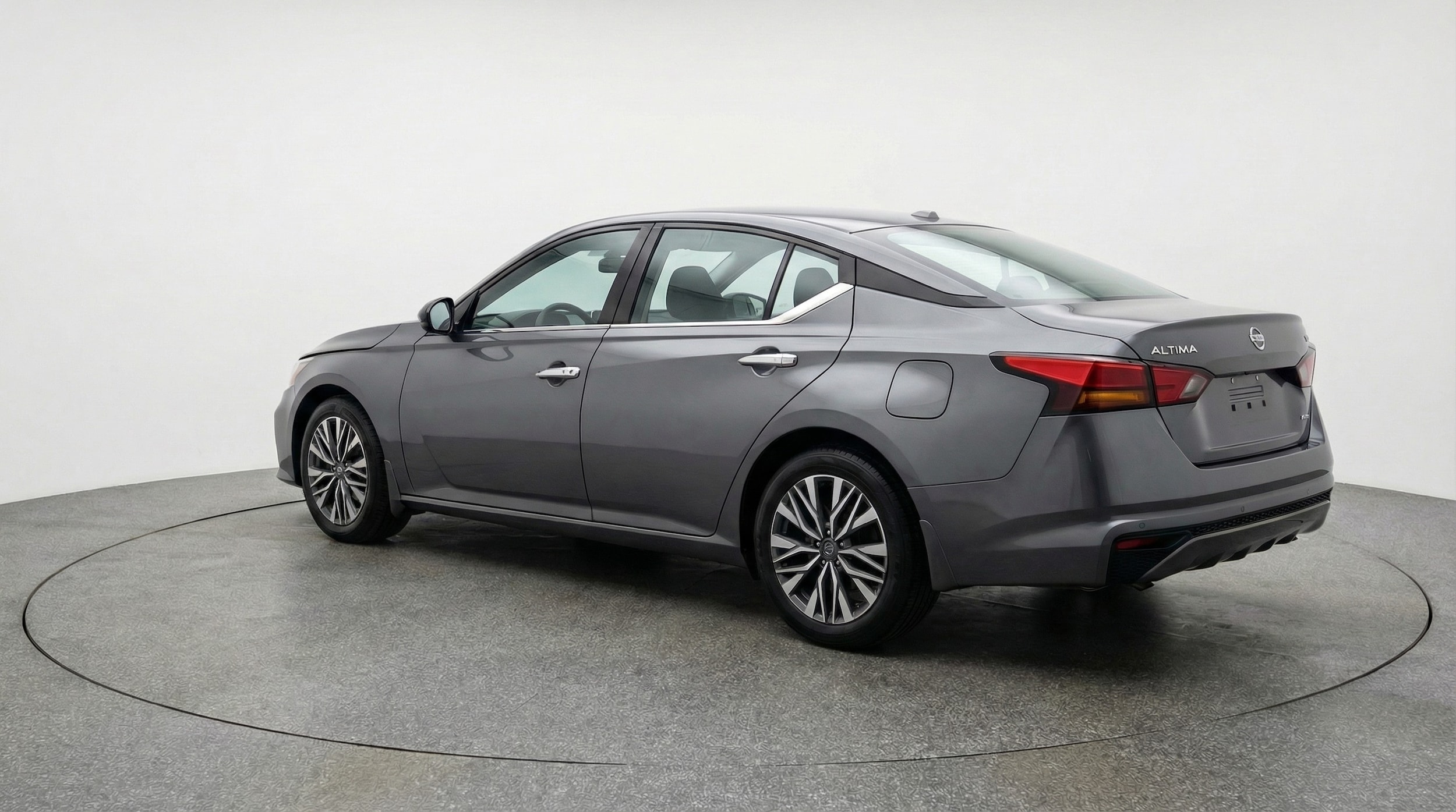 Thumbnail: 2025 Nissan Altima - 5