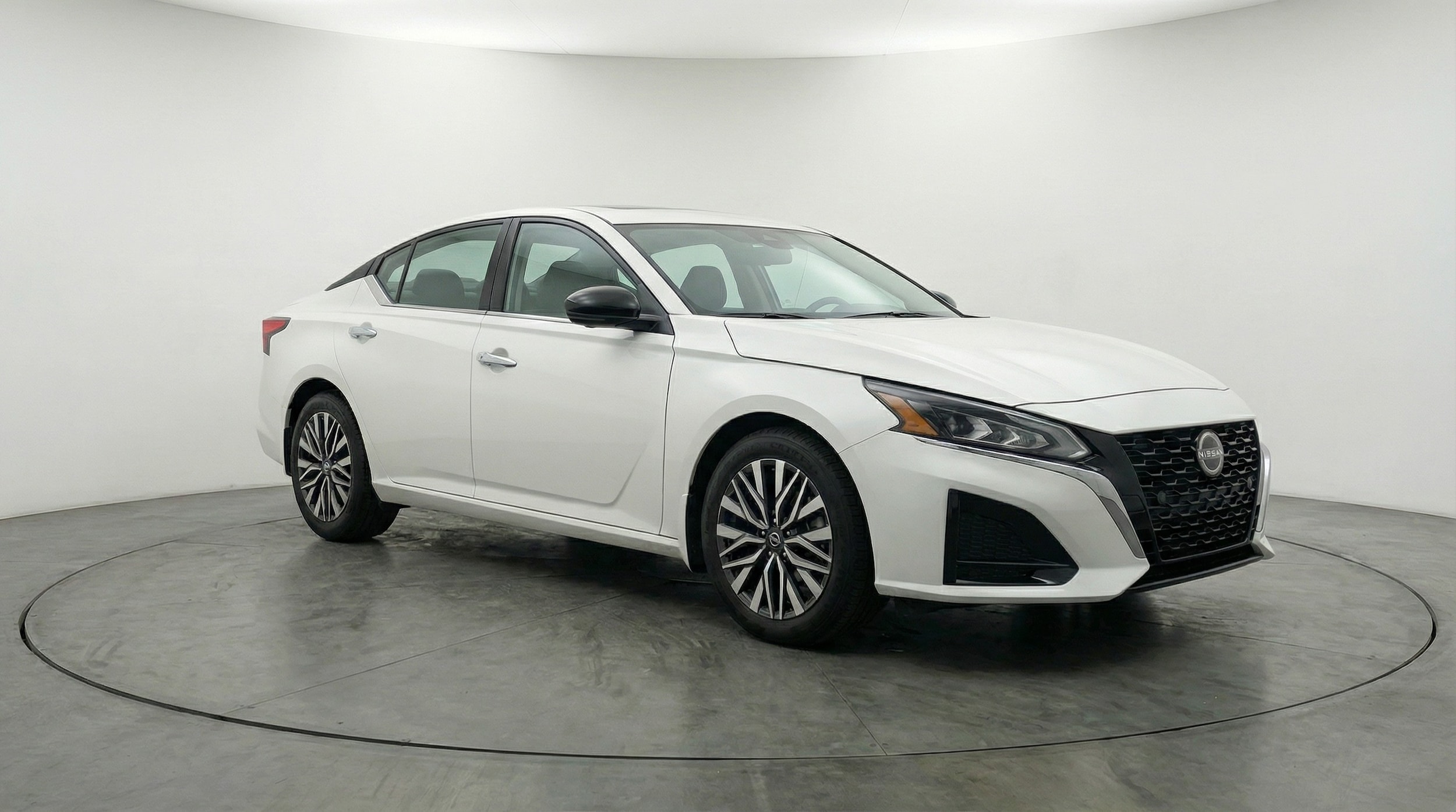 Thumbnail: 2025 Nissan Altima - 1