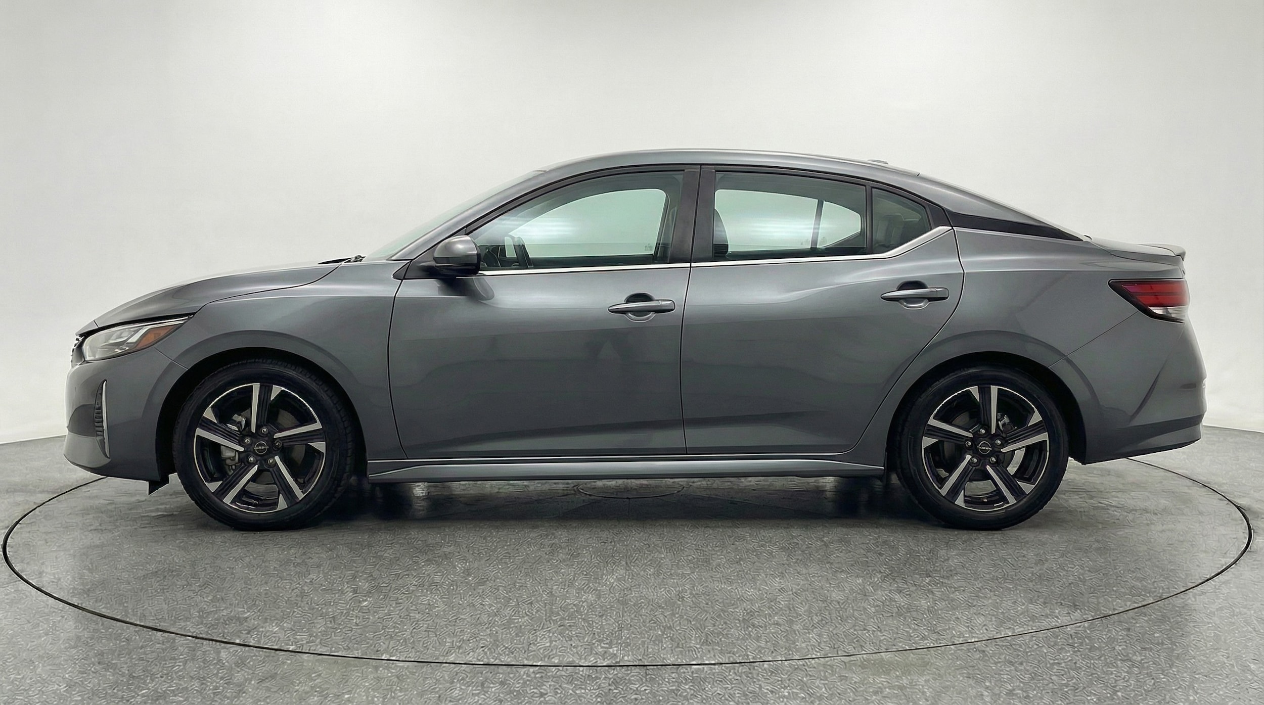 Thumbnail: 2025 Nissan Sentra - 4