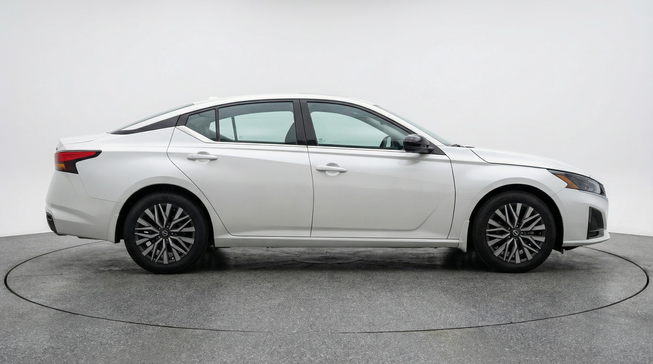 Thumbnail: 2025 Nissan Altima - 8