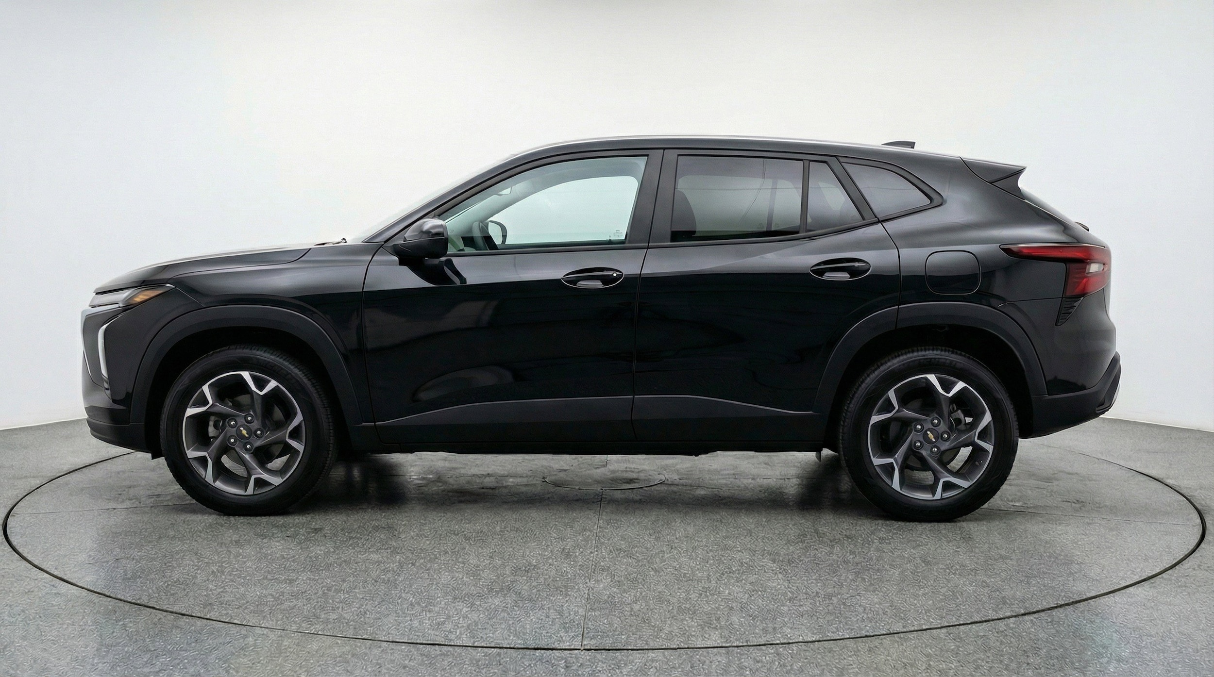 Thumbnail: 2025 Chevrolet Trax - 5