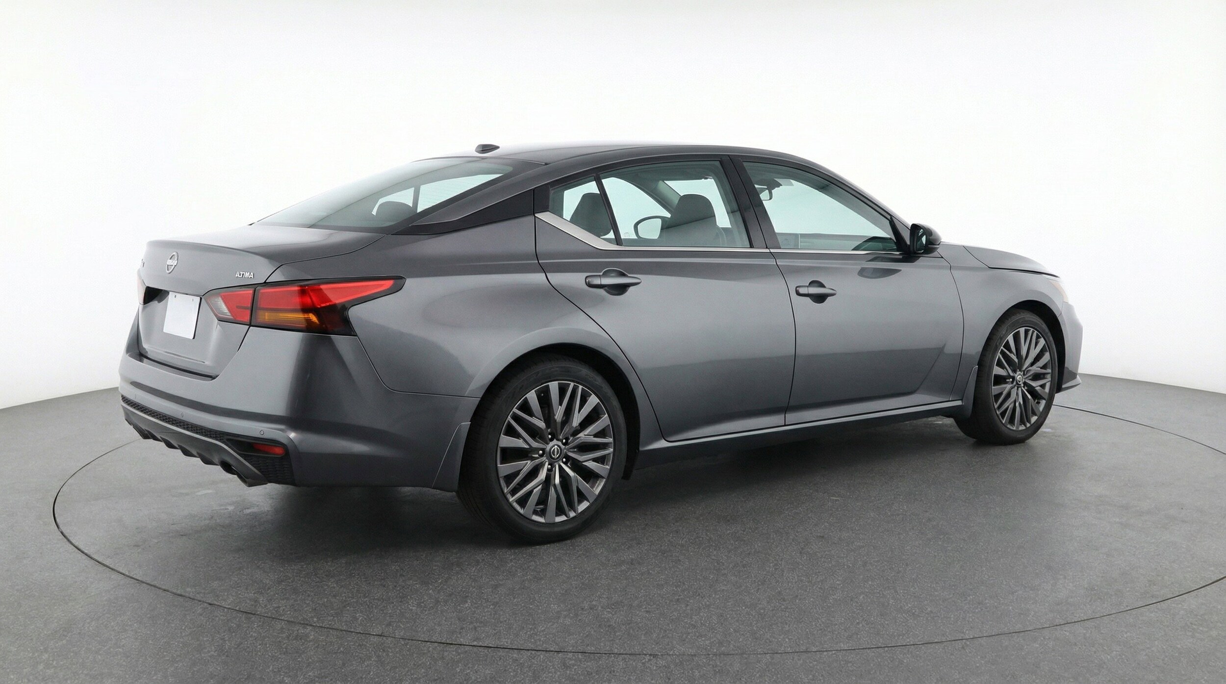 Thumbnail: 2025 Nissan Altima - 9