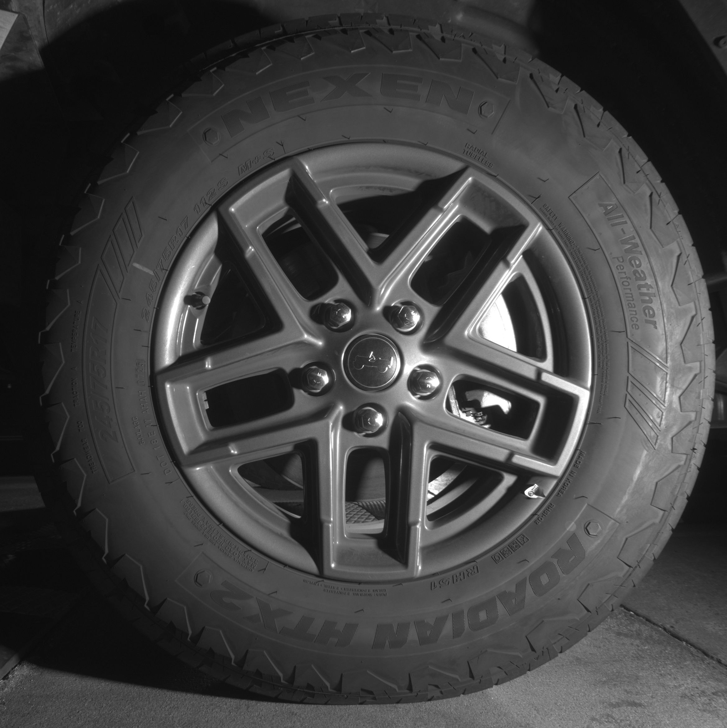 Thumbnail: 2025 Jeep Wrangler - 9