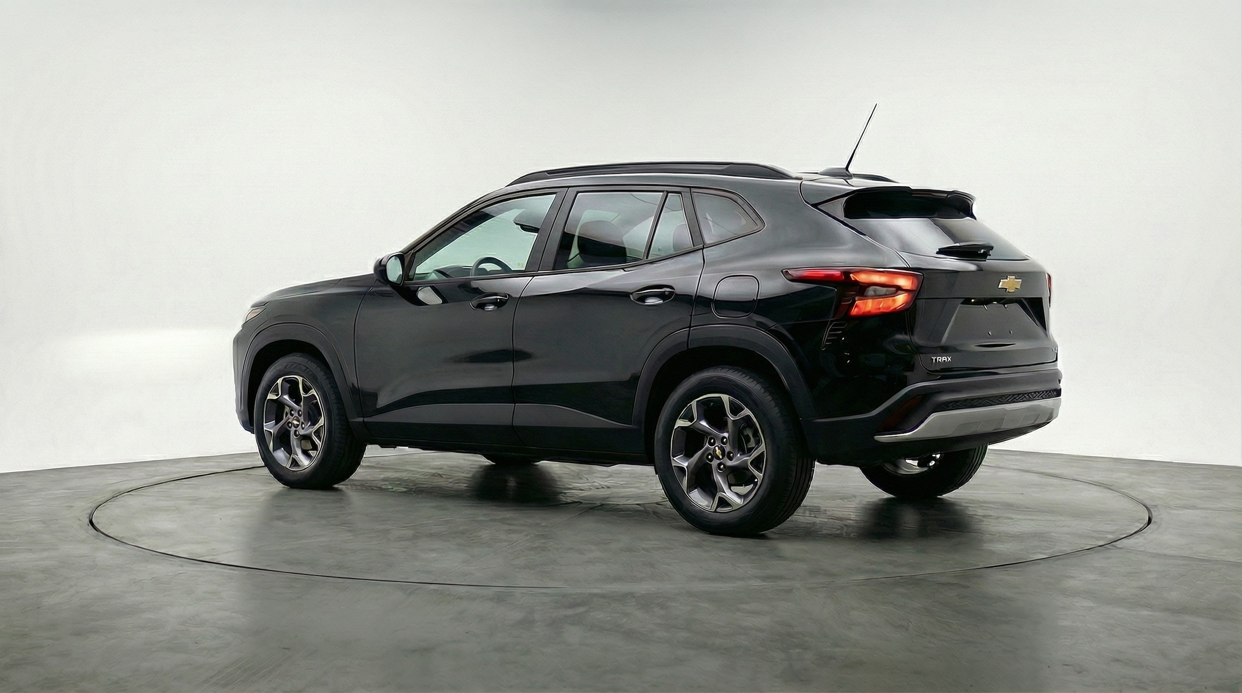 Thumbnail: 2025 Chevrolet Trax - 5